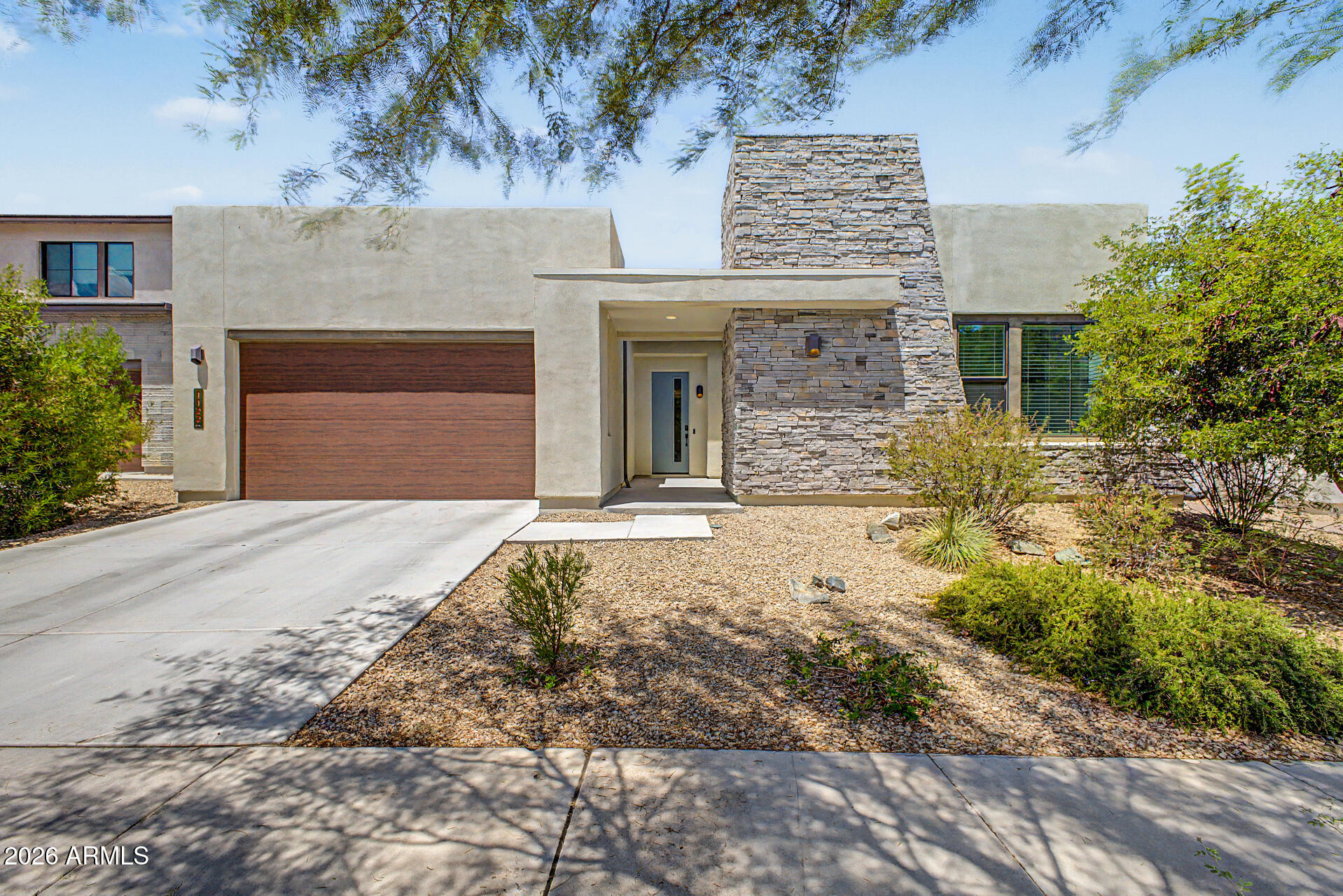 1122 E Monte Way — photo