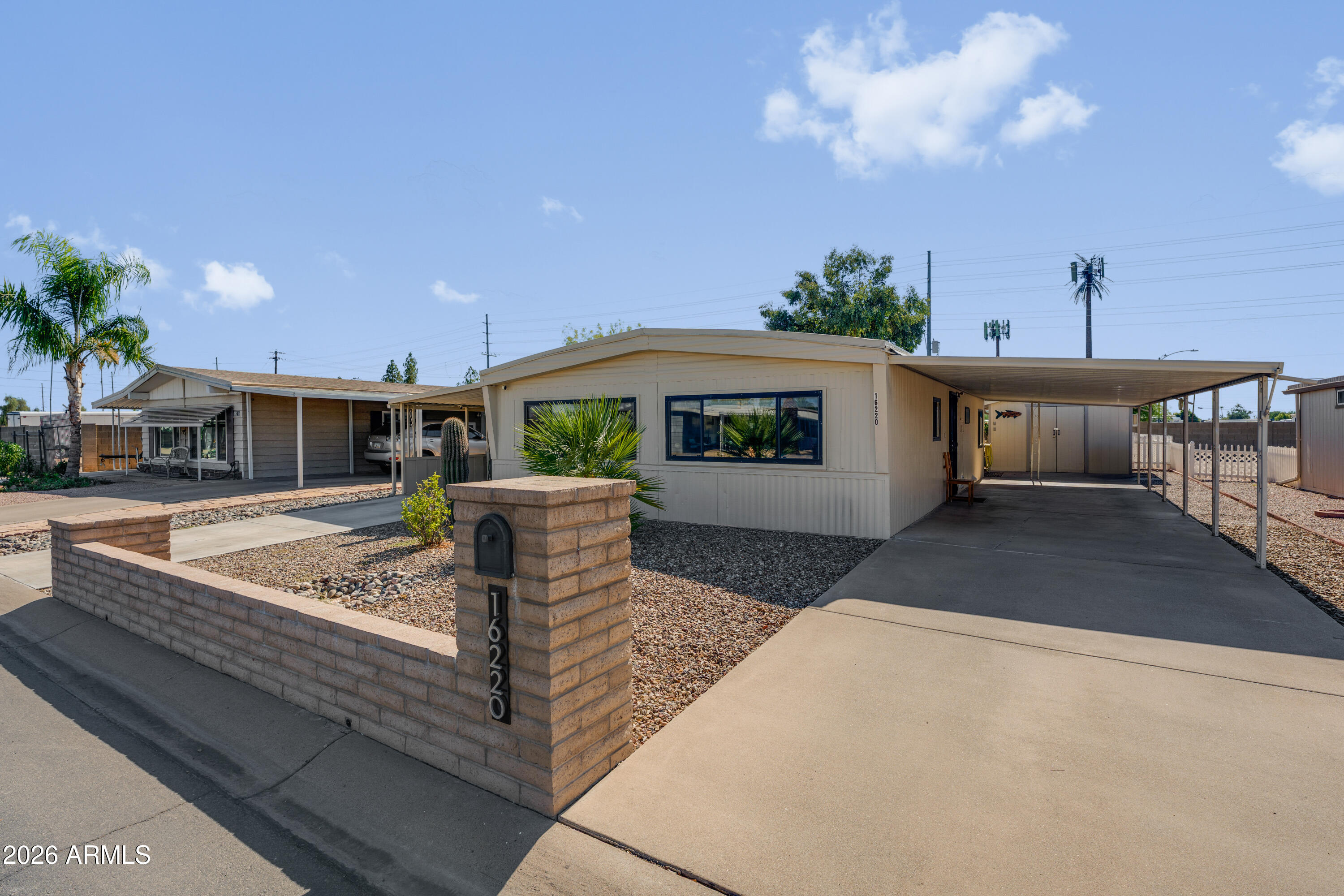 16220 N 32nd Place — photo