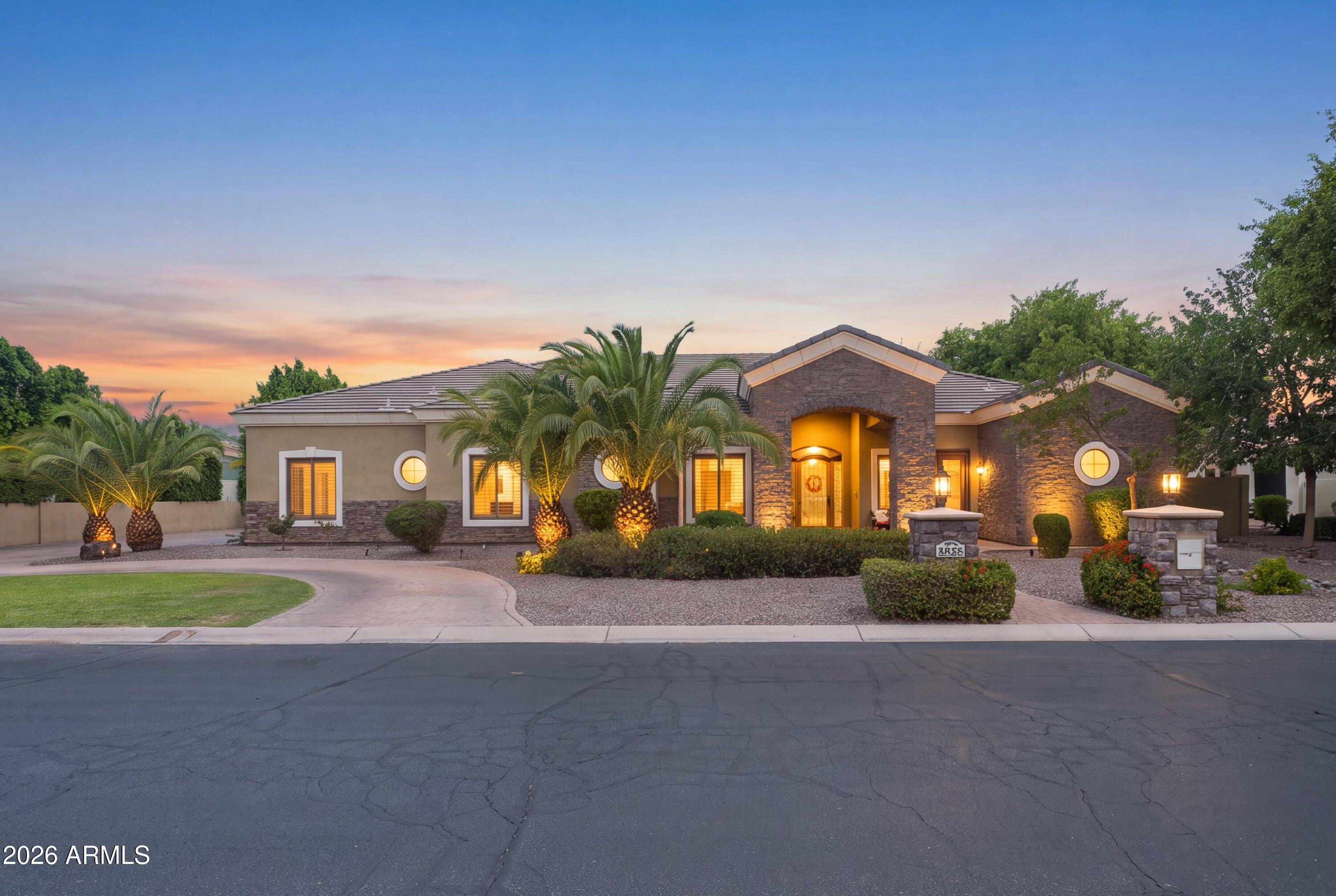 3034 E Portola Valley Drive — photo
