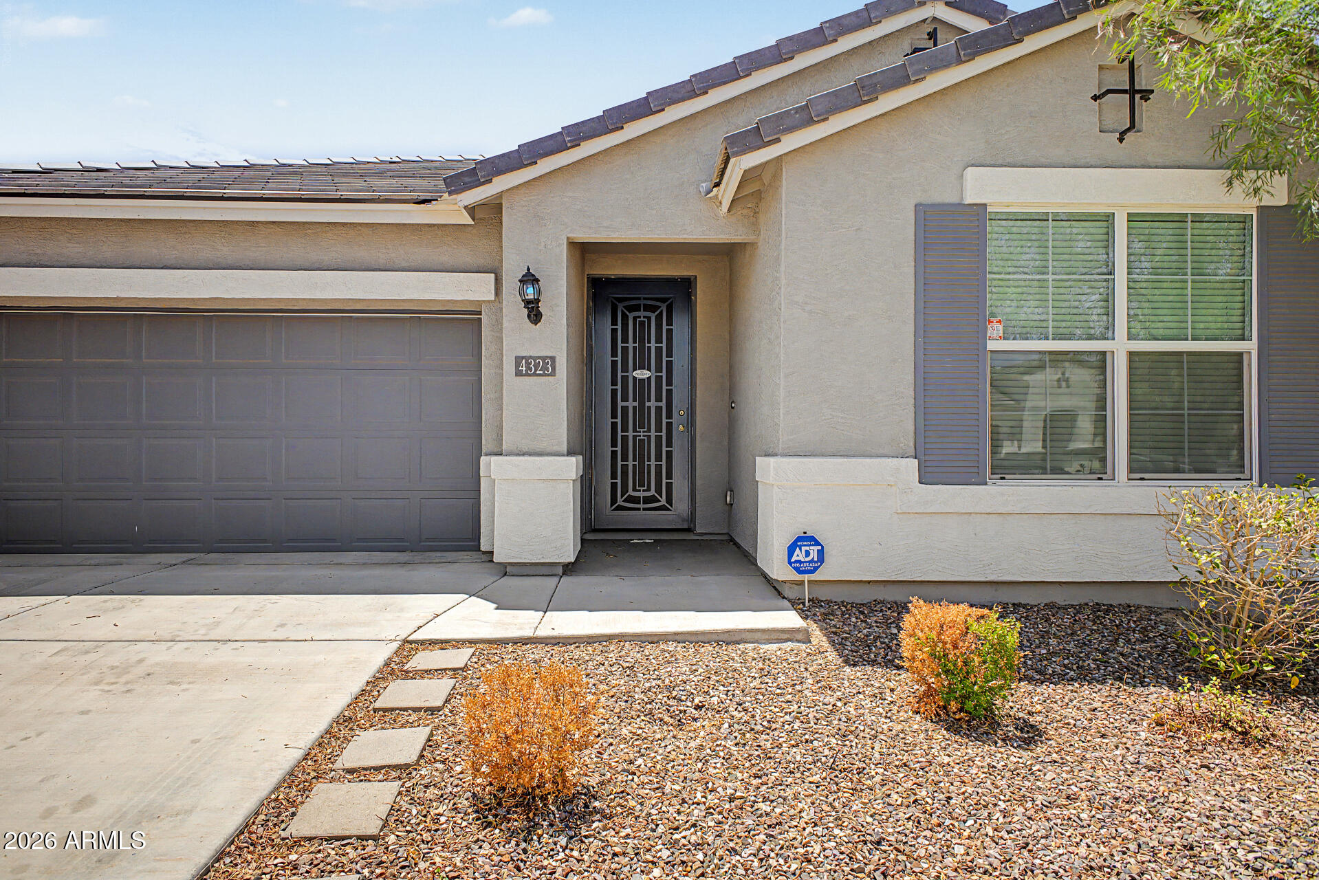 4323 W Gary Way — photo