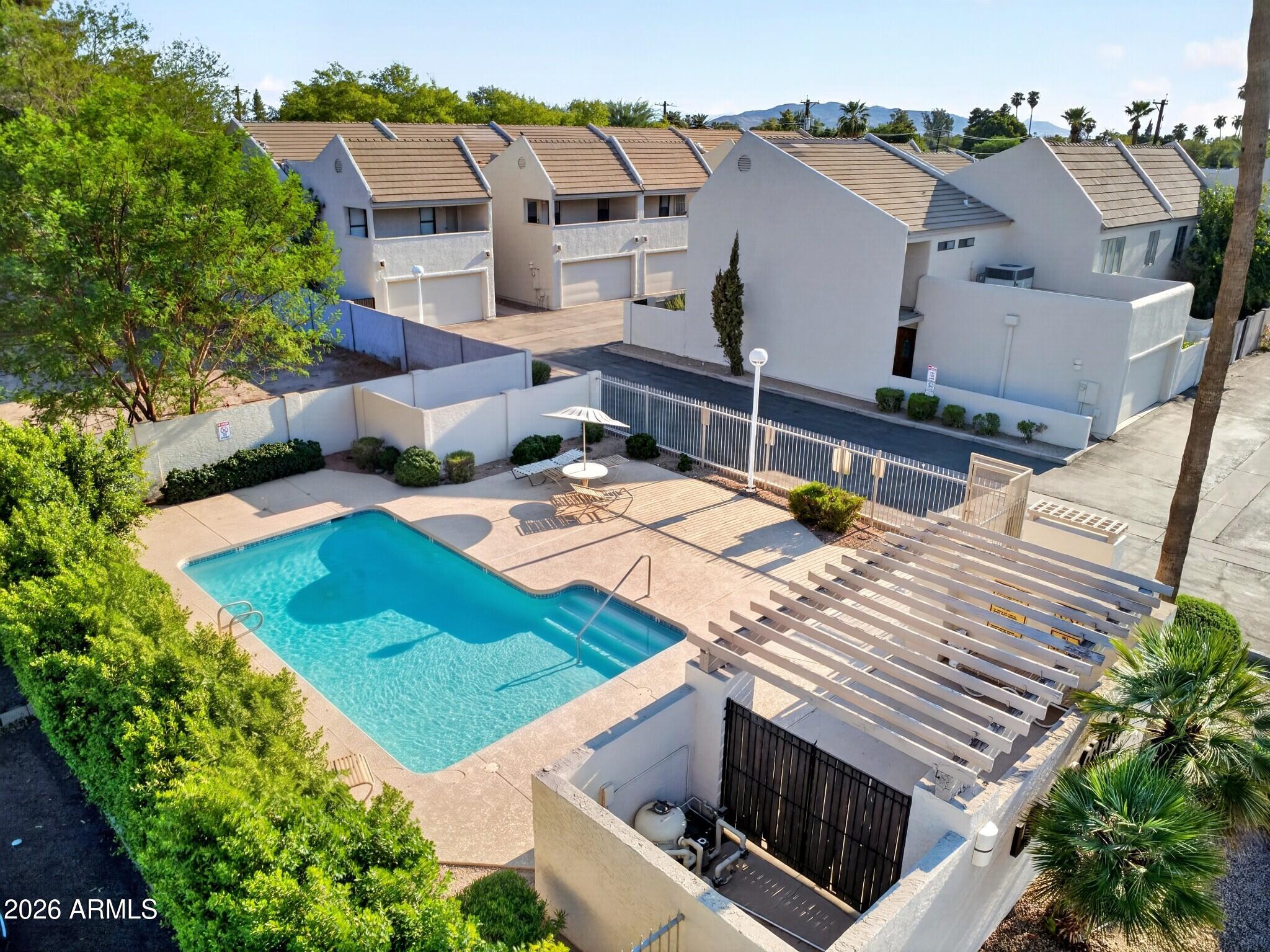 821 E Redondo Drive — photo