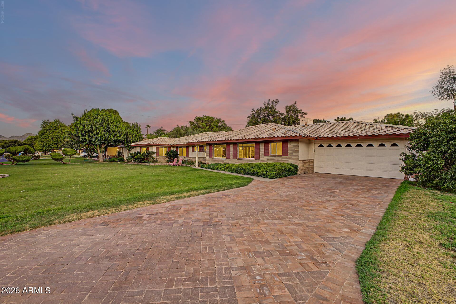 1001 W Kaler Drive — photo