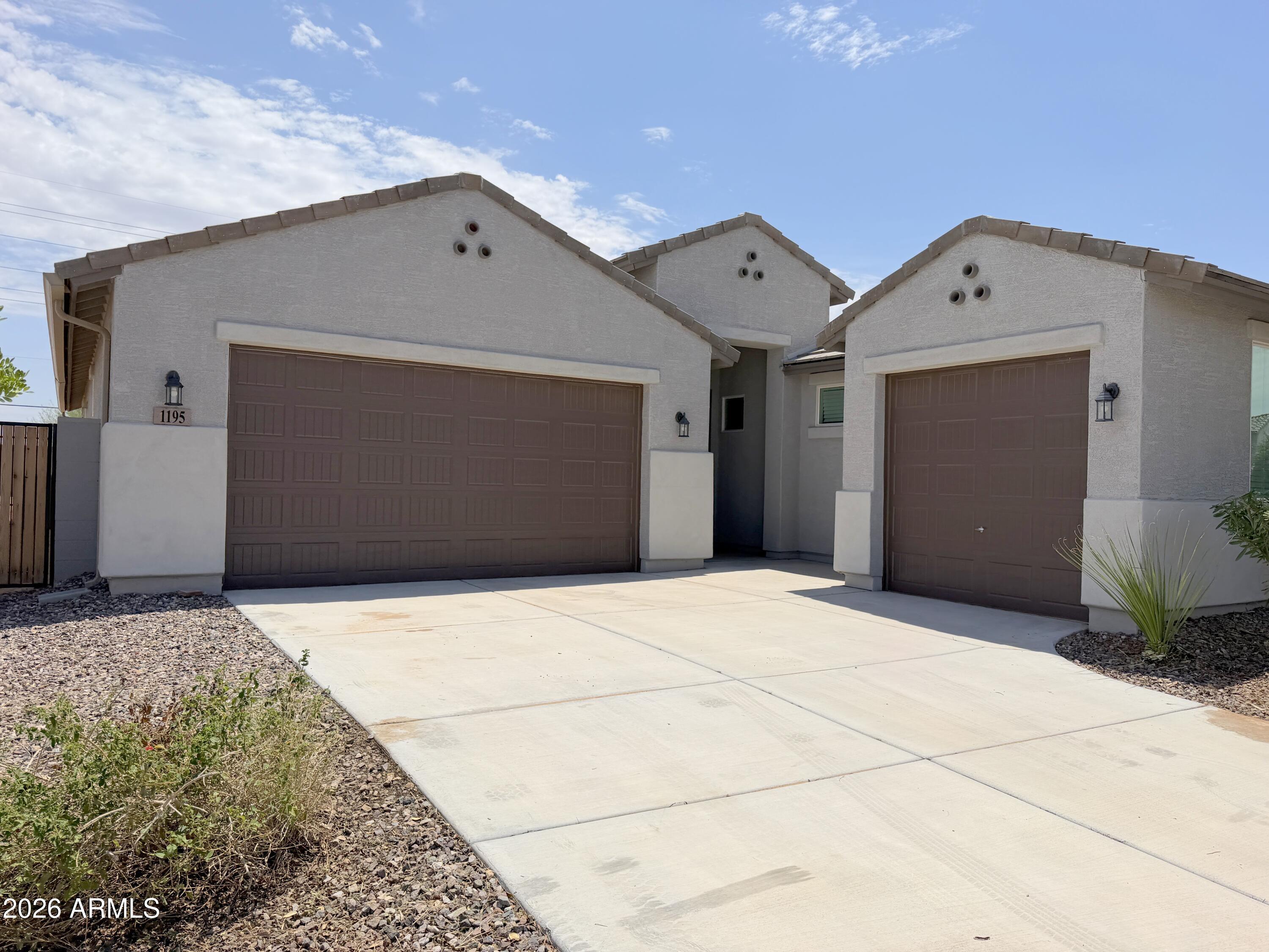 1195 E Riverton Place — photo