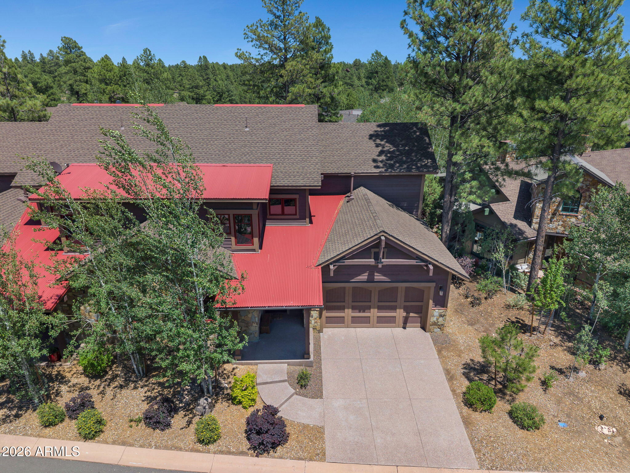 1531 E Castle Hills Drive — photo