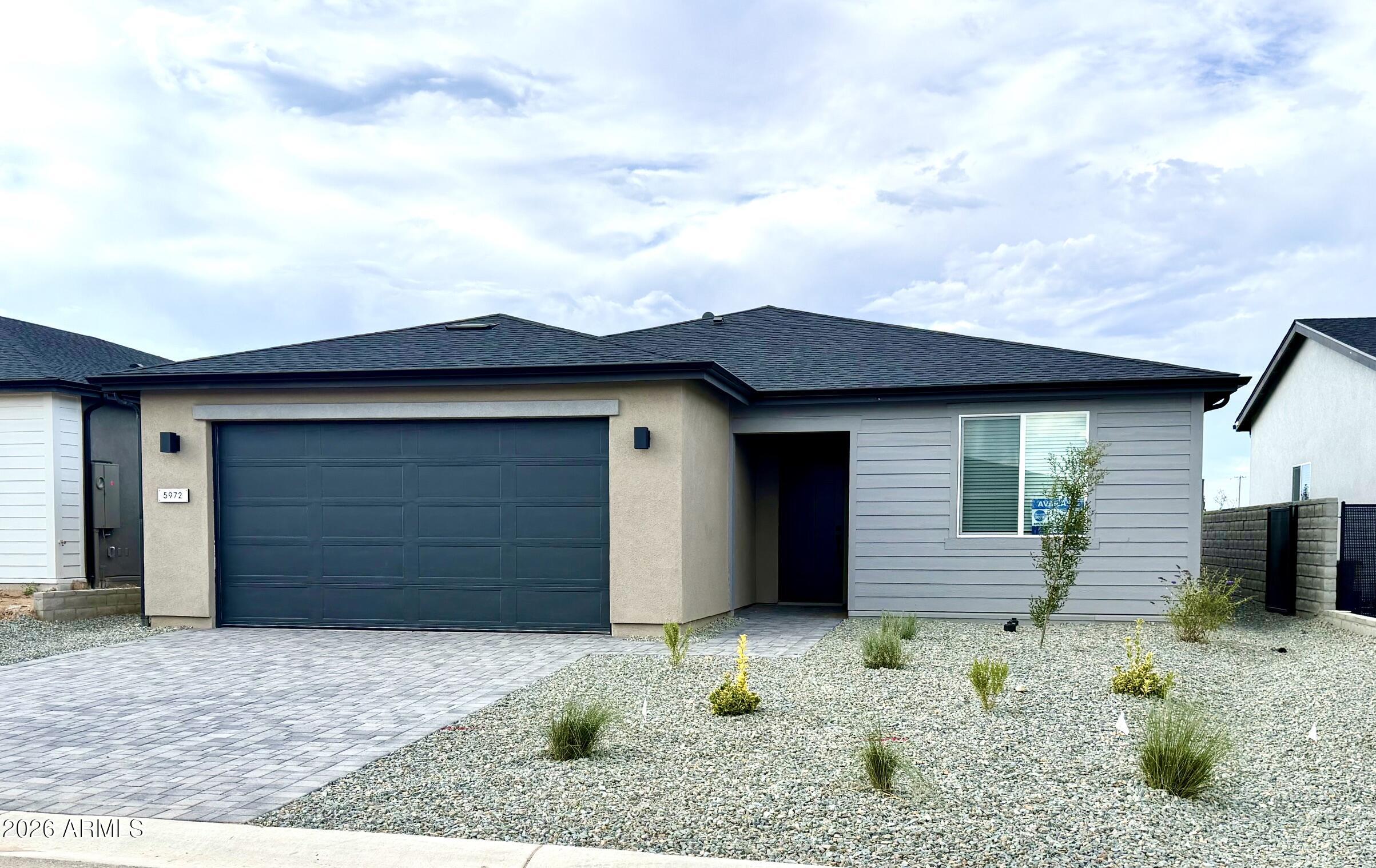5972 E Dickens Lane — photo