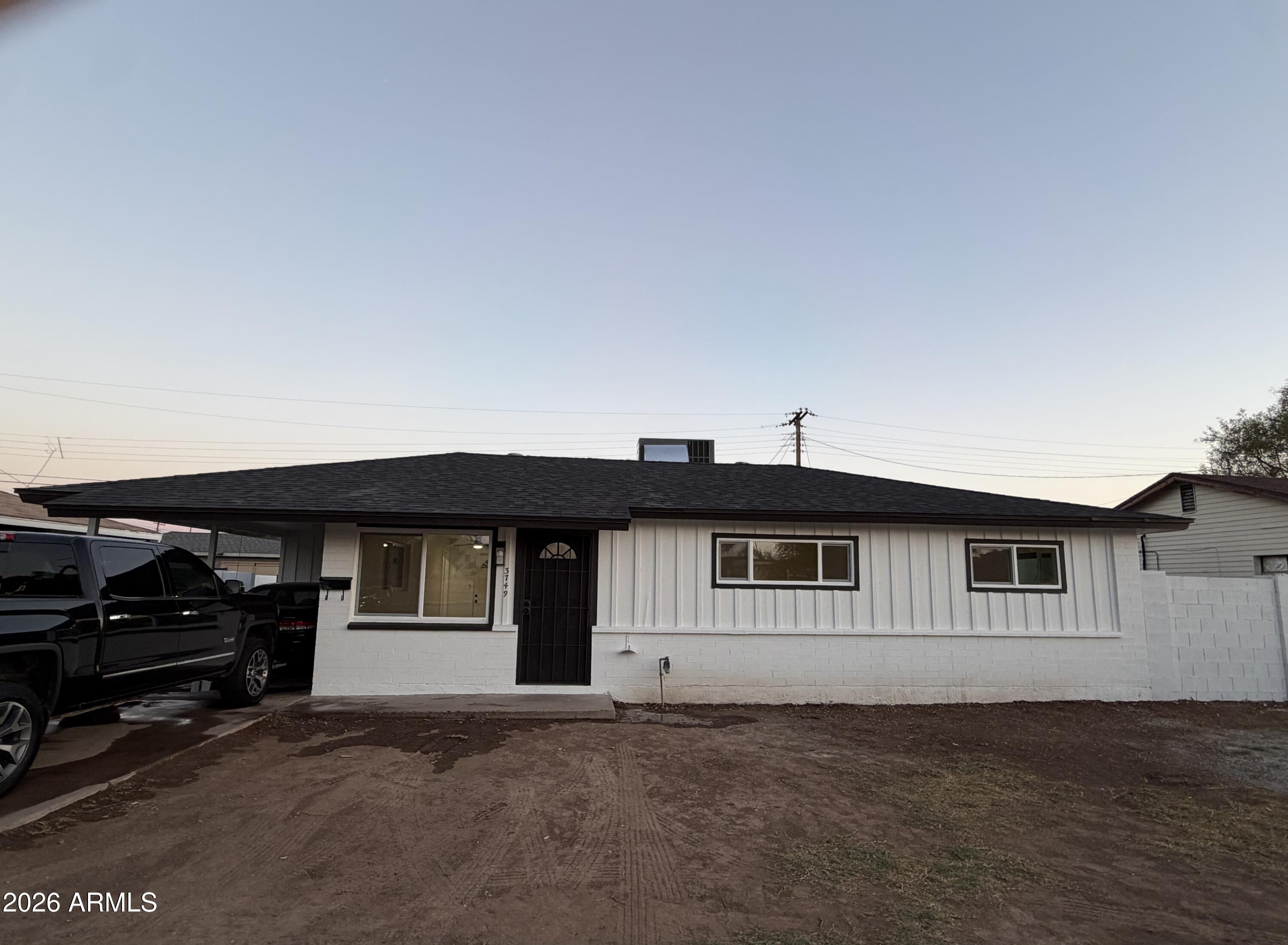 3749 W Osborn Road — photo