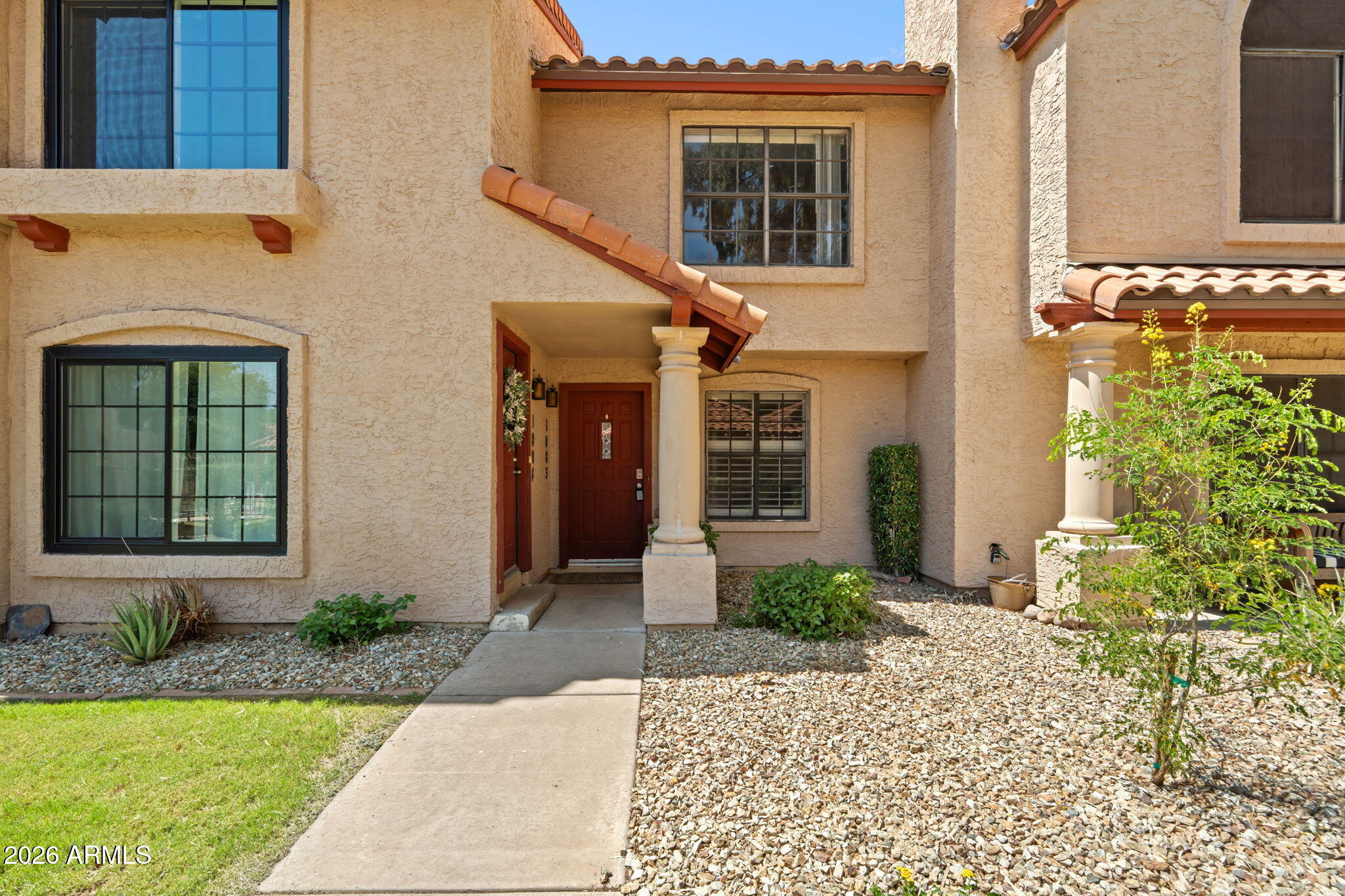 4901 E Kelton Lane 1003 — photo