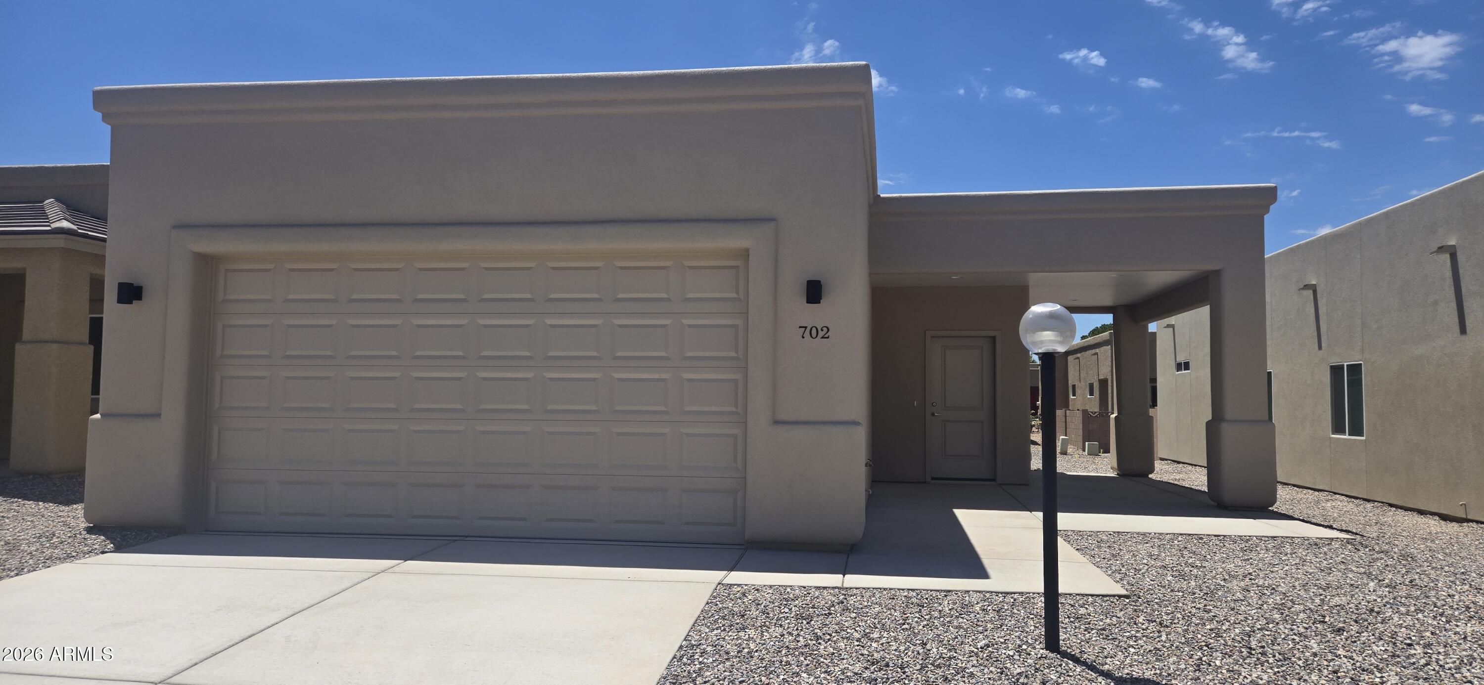 702 S Sky Ranch Road — photo