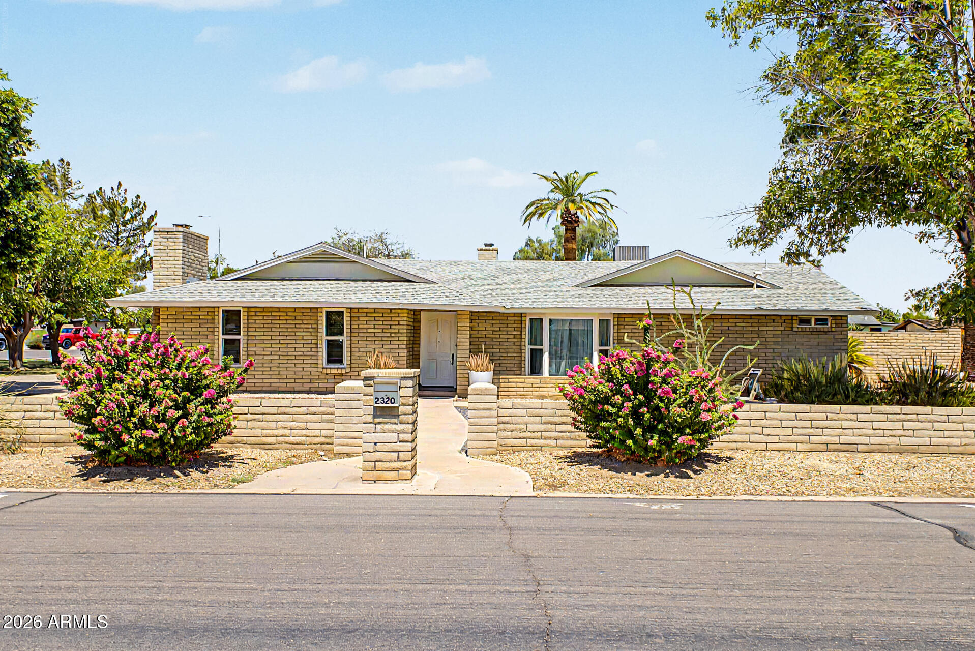 2320 W Harrison Street — photo