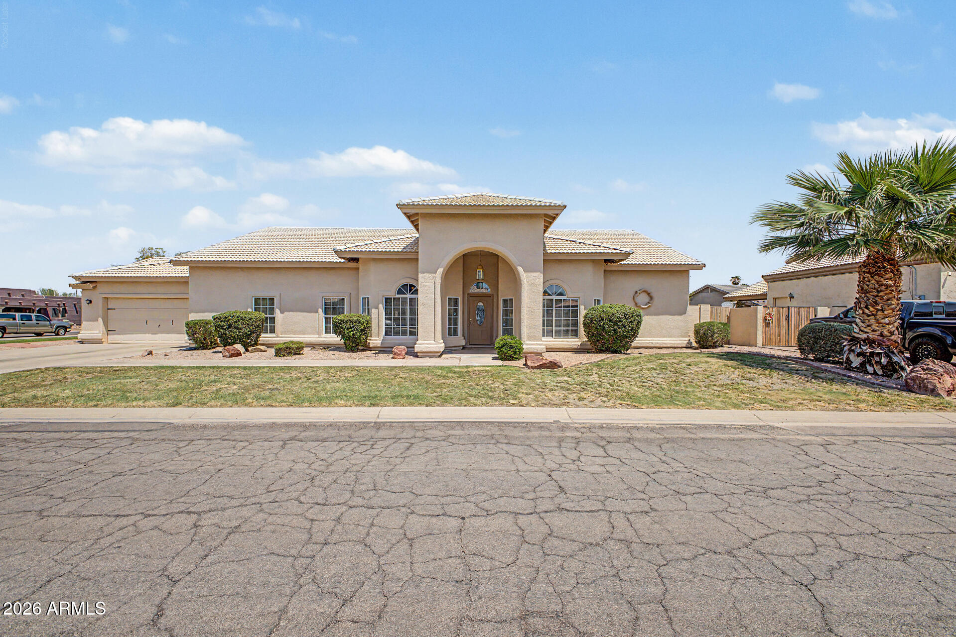 1210 E Clearview Drive — photo