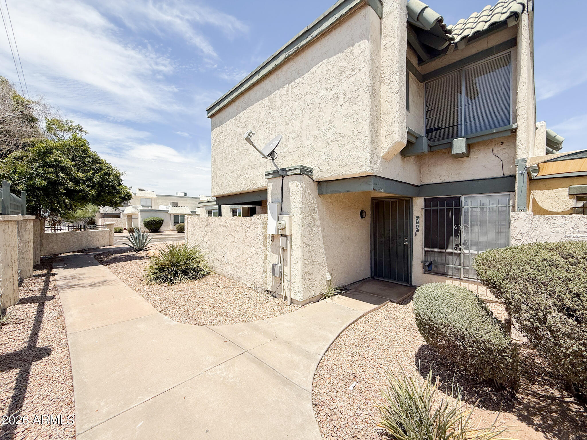 5172 W Olive Avenue — photo