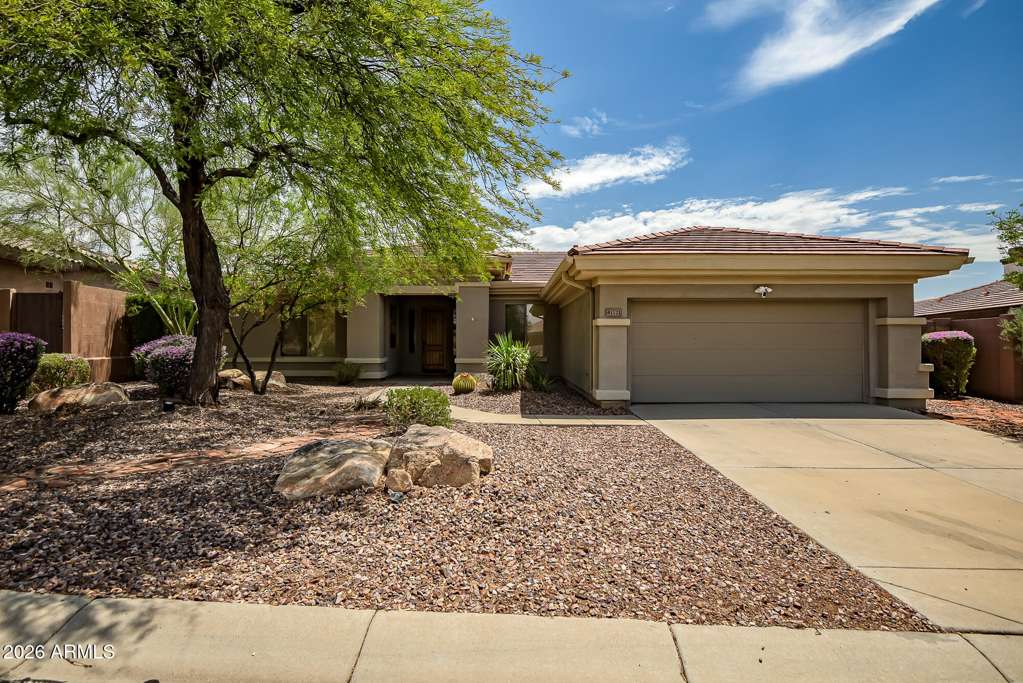 41721 N Shadow Creek Way — photo