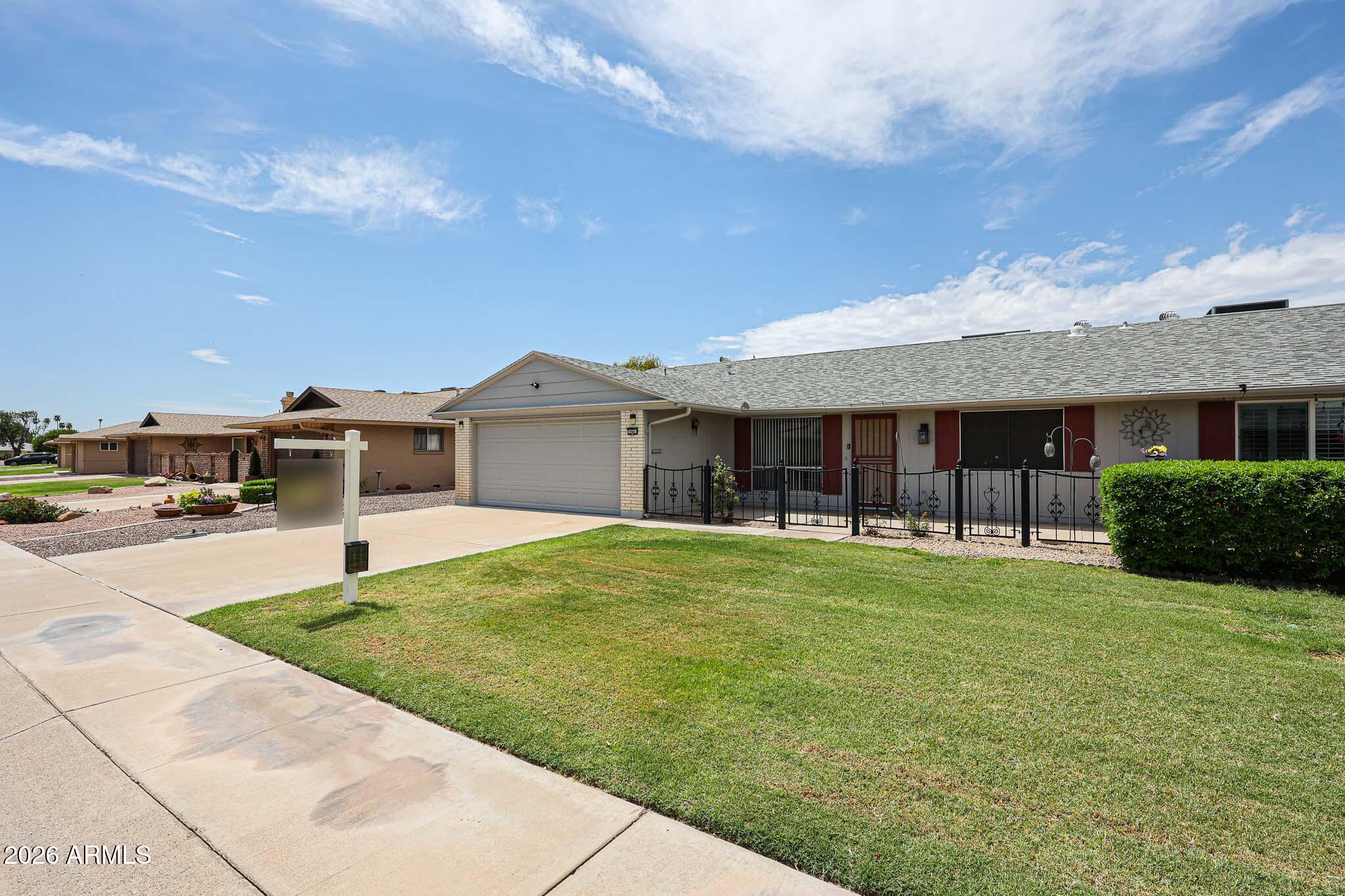 10641 W Saratoga Circle — photo