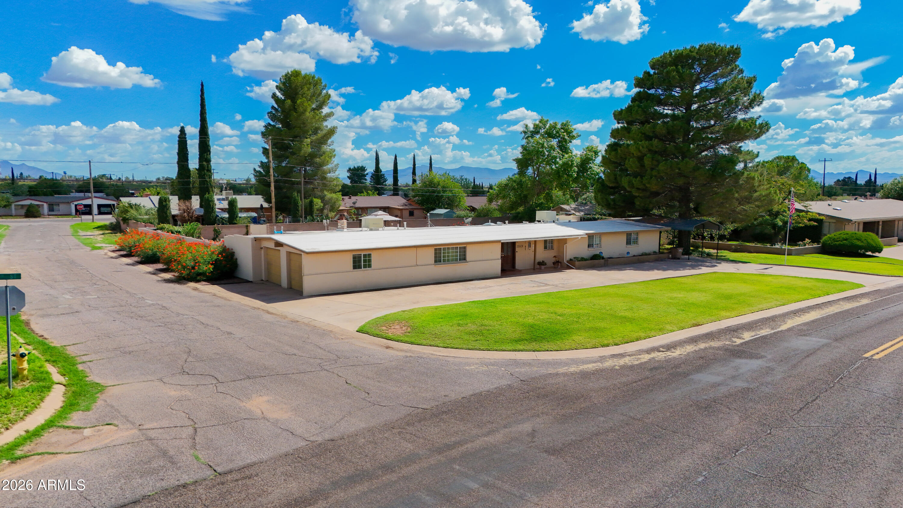 2411 E 9th Street, Douglas, AZ 85607 — photo 2