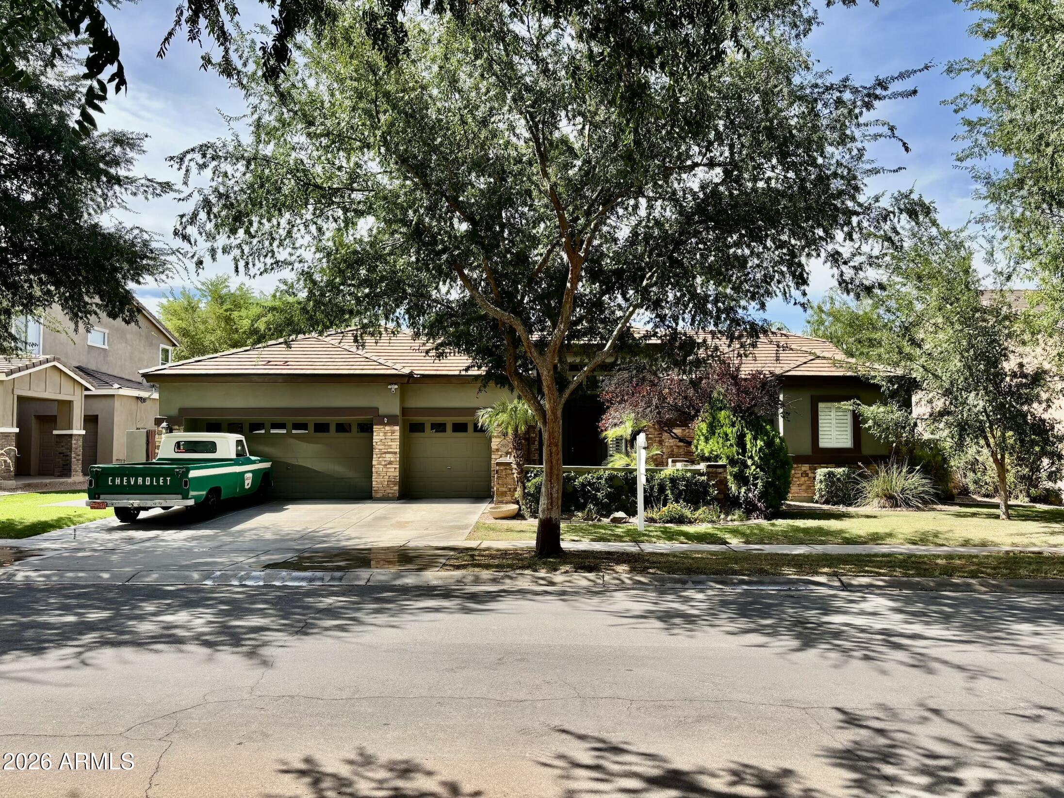 2925 E Marlene Drive — photo