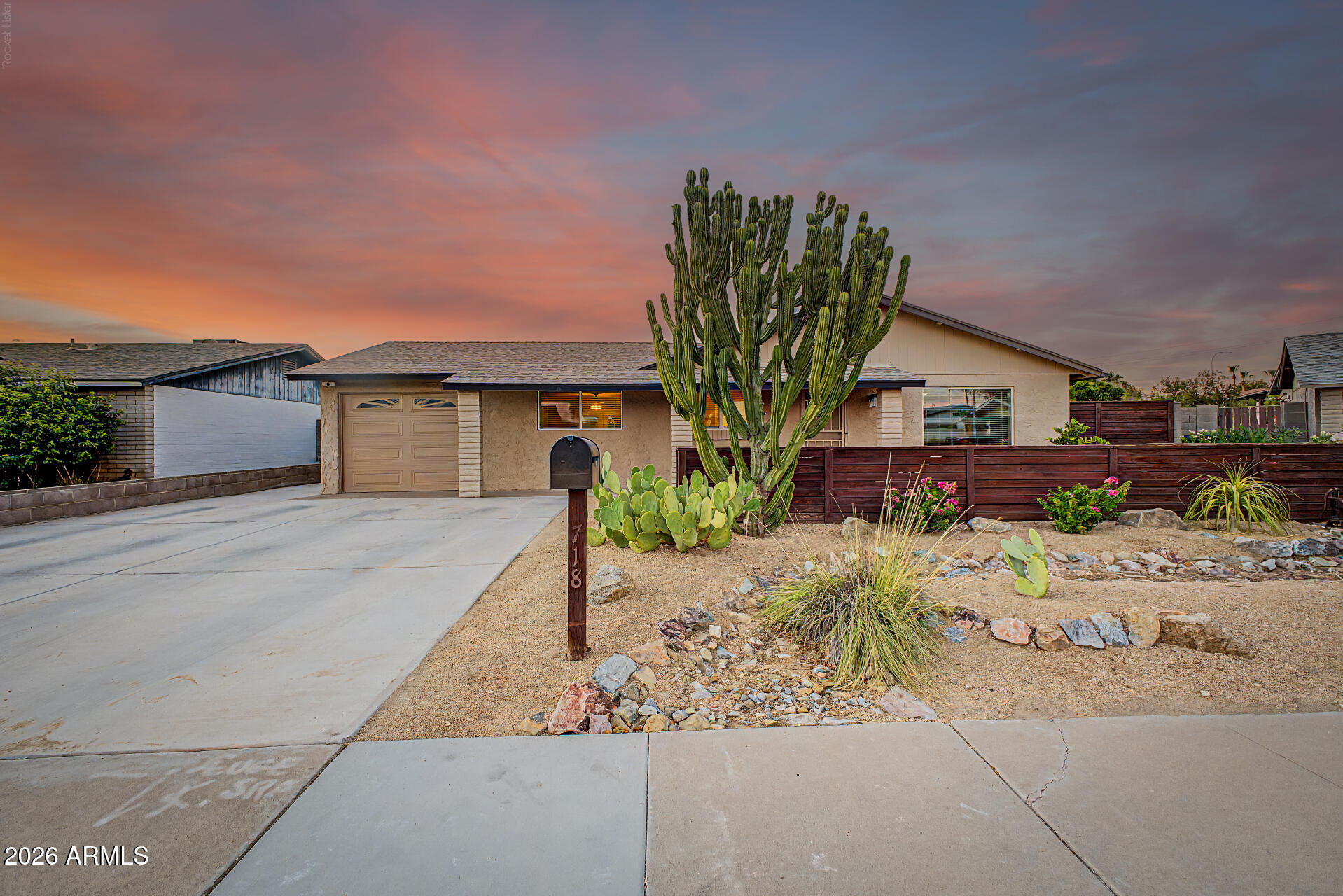 718 E Sesame Street — photo