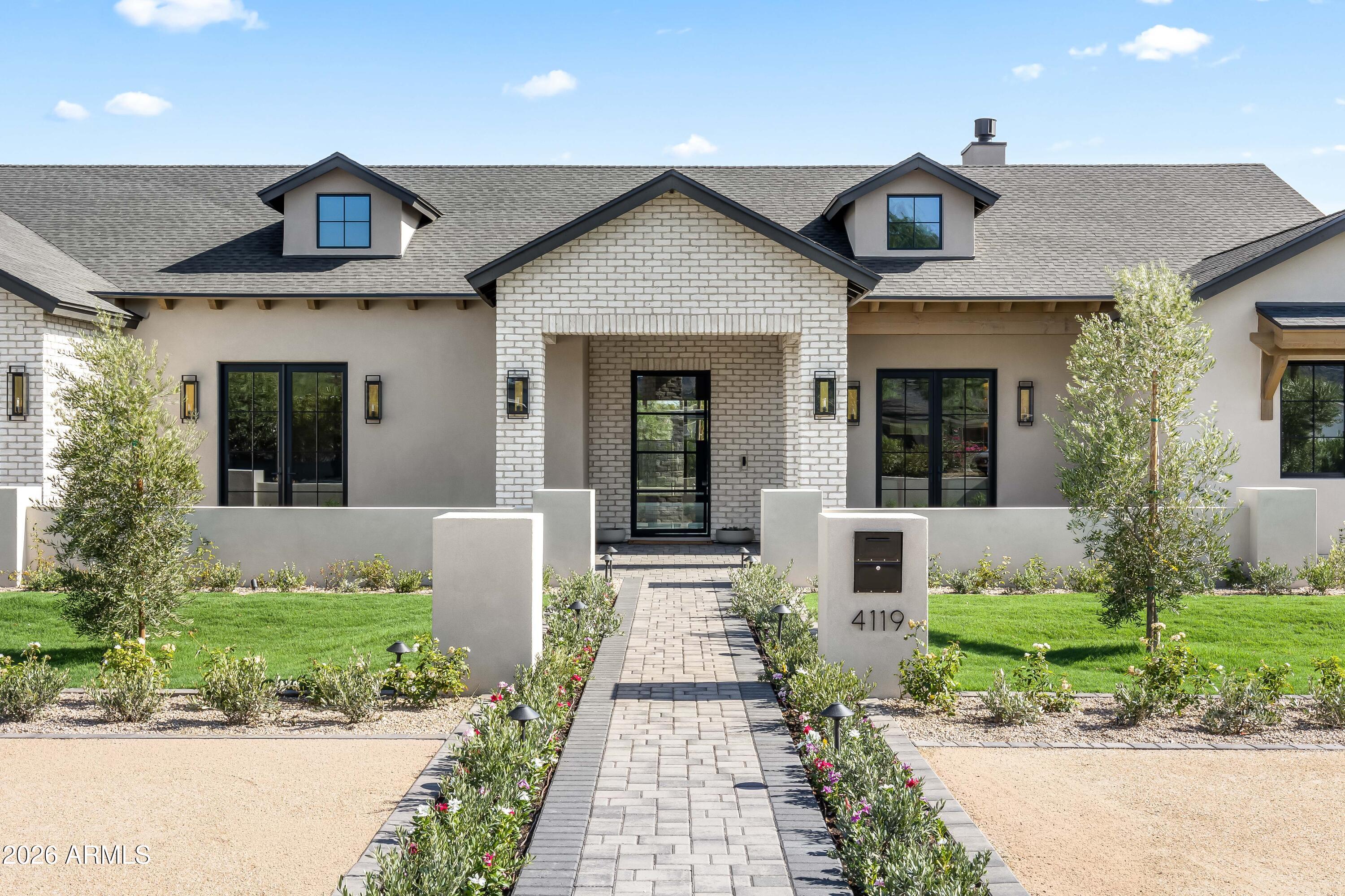 4119 E Stanford Drive — photo