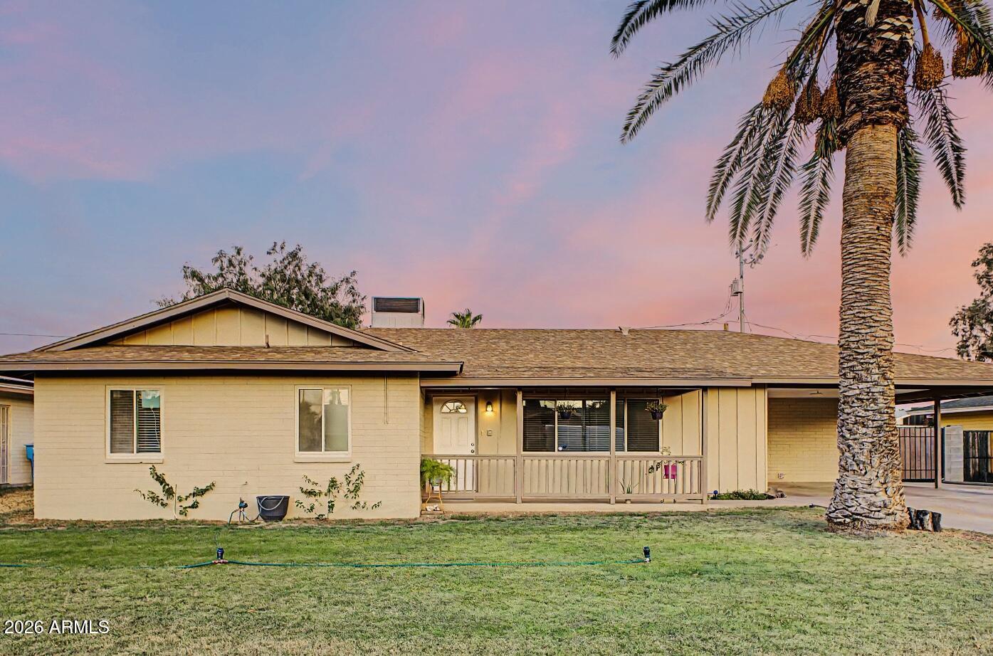 2315 W Shady Glen Avenue — photo