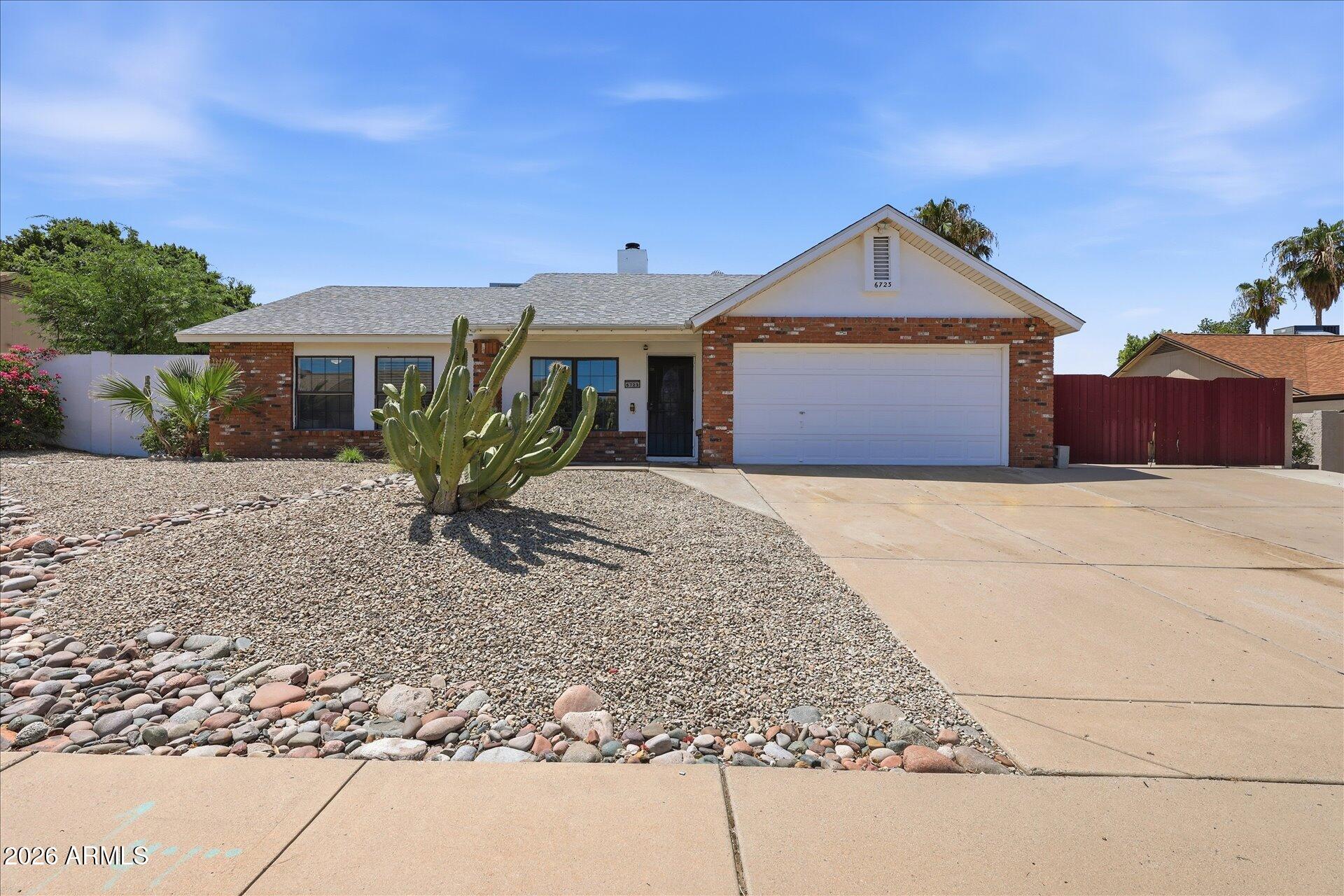 6723 E Ivyglen Street — photo