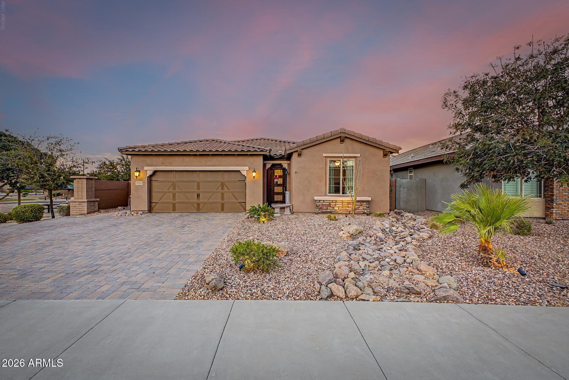 5727 S Hemet Street — photo