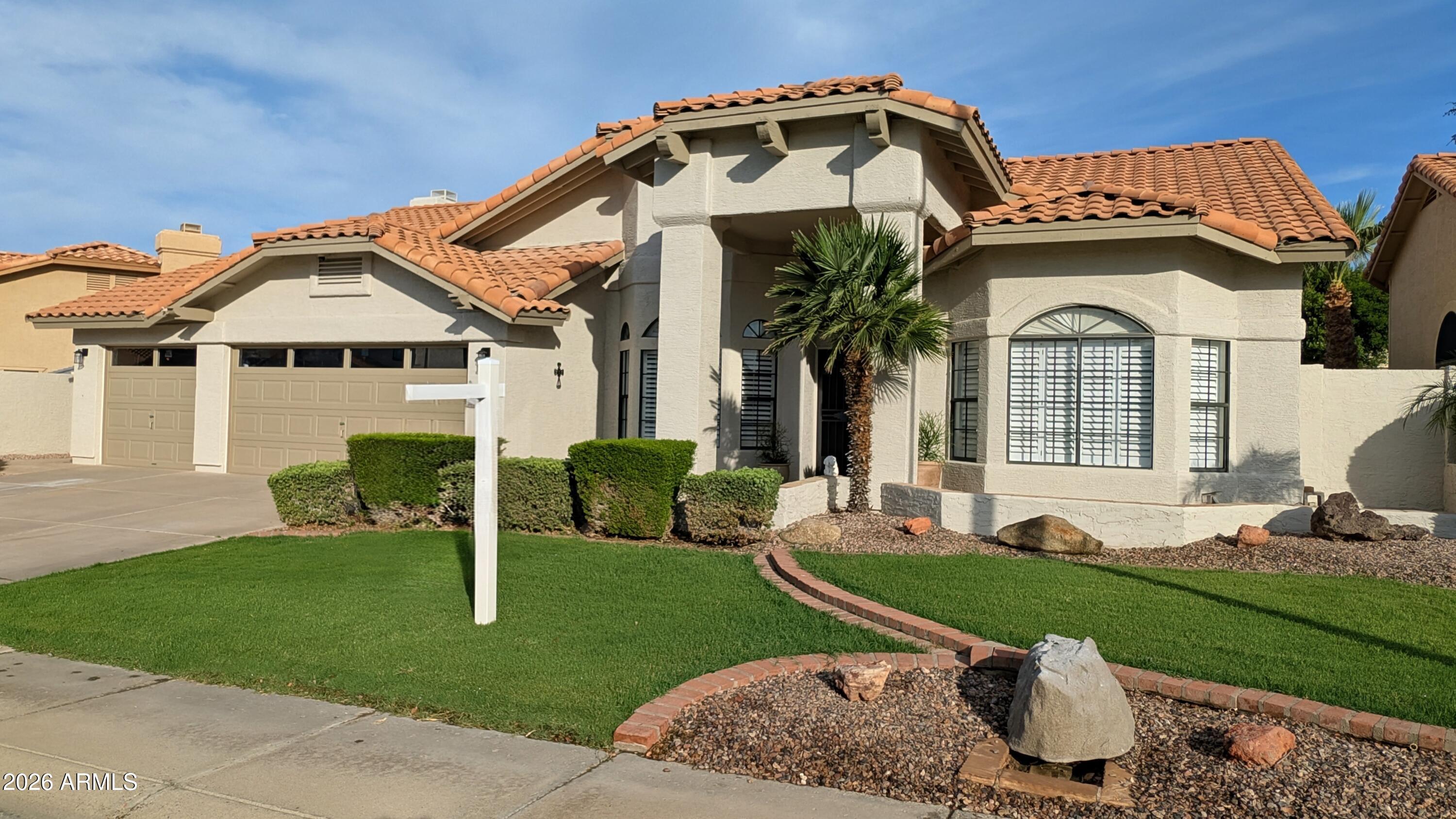 3360 S Oleander Drive — photo