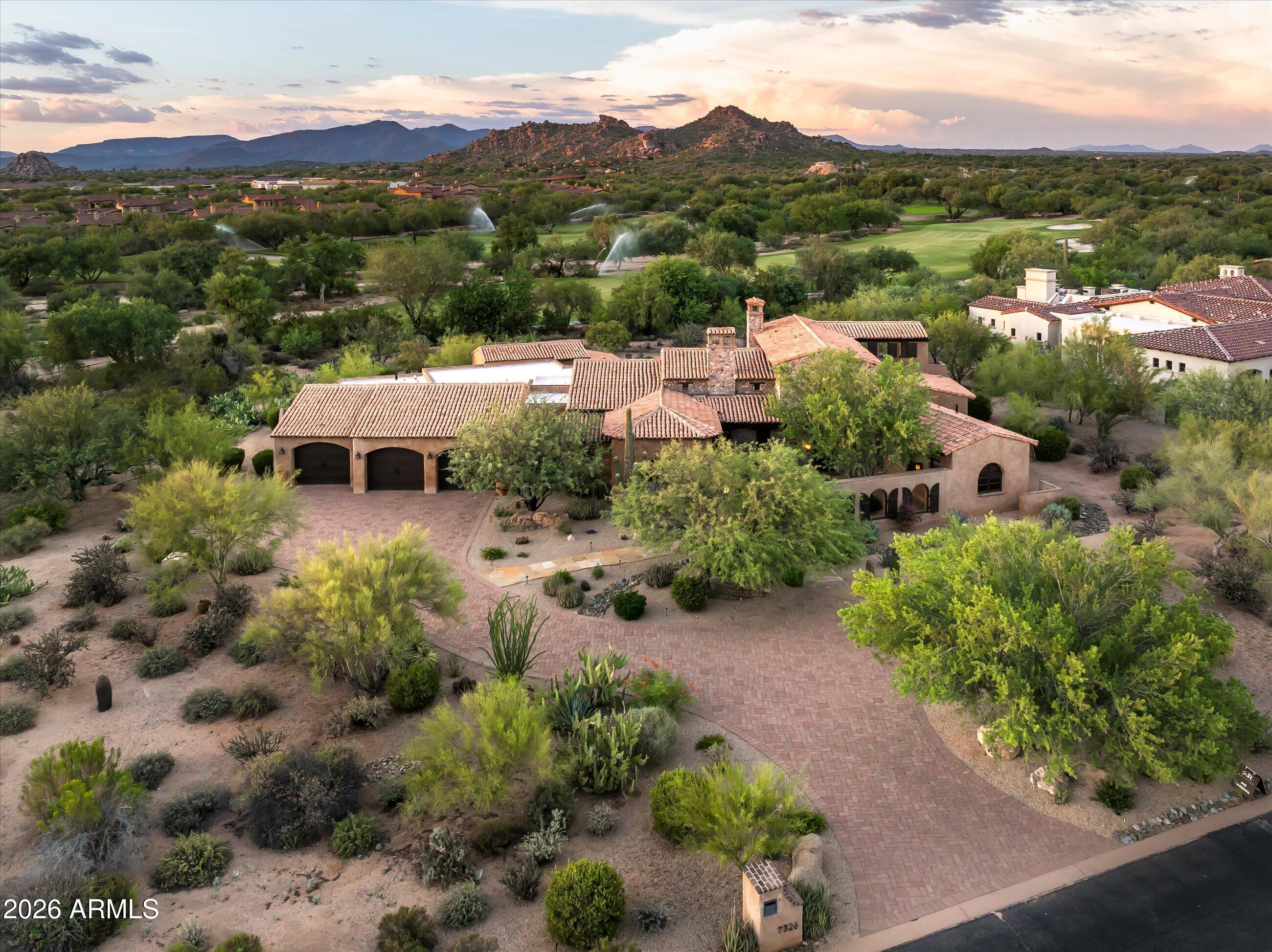 7326 E Sonoran Trail — photo