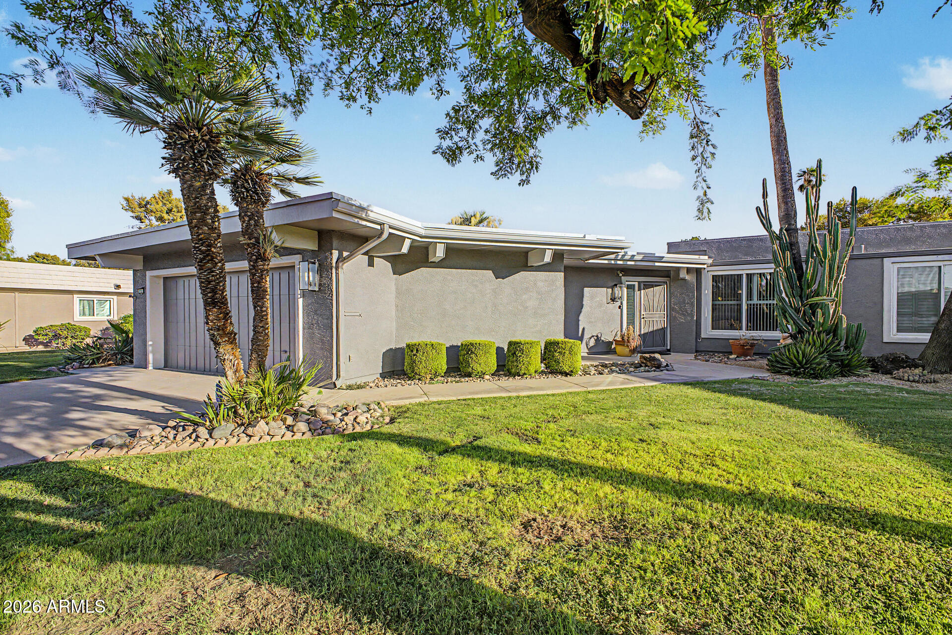 10501 W Pineaire Drive — photo