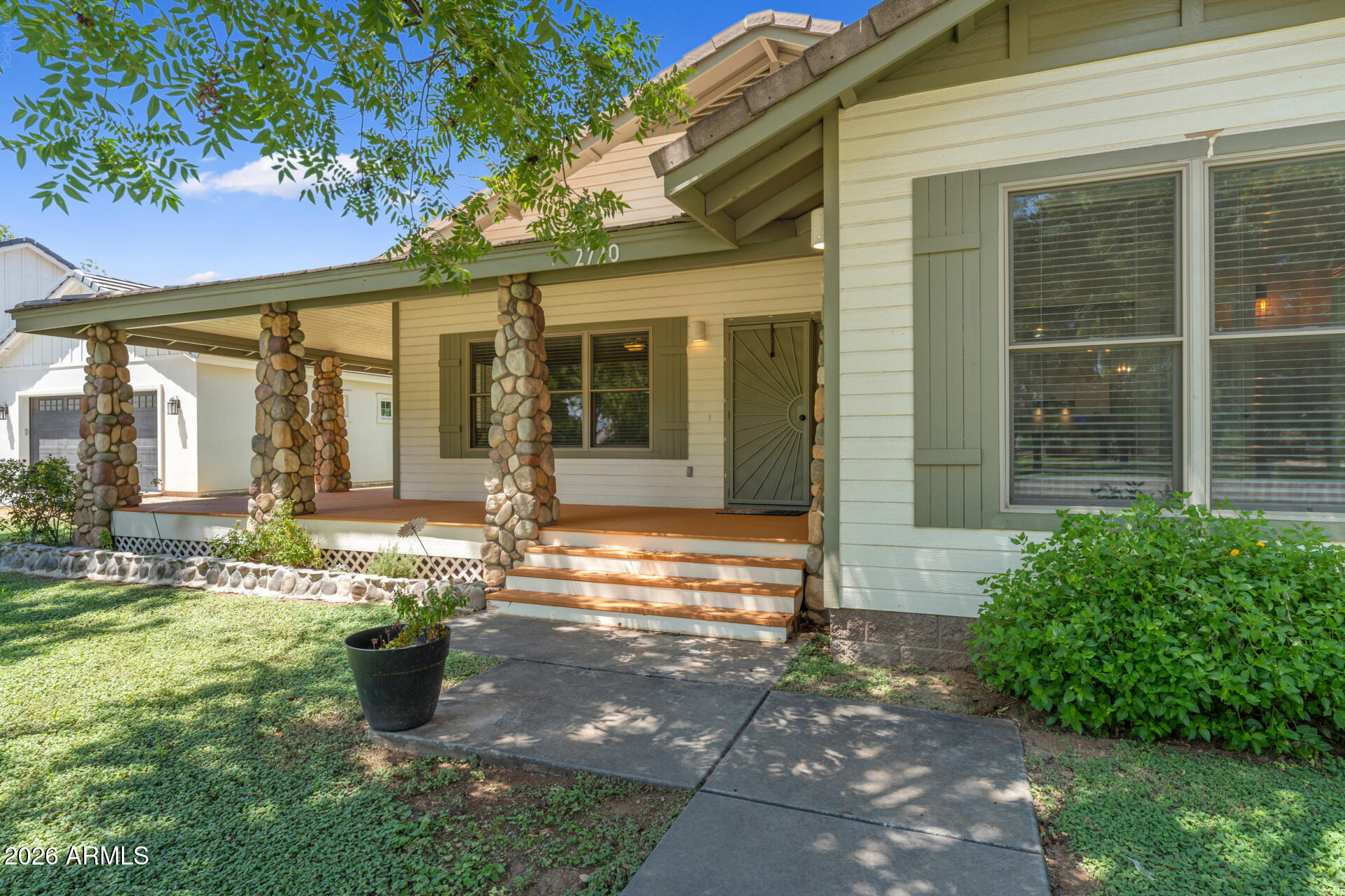 2720 W Harvest Groves Lane — photo