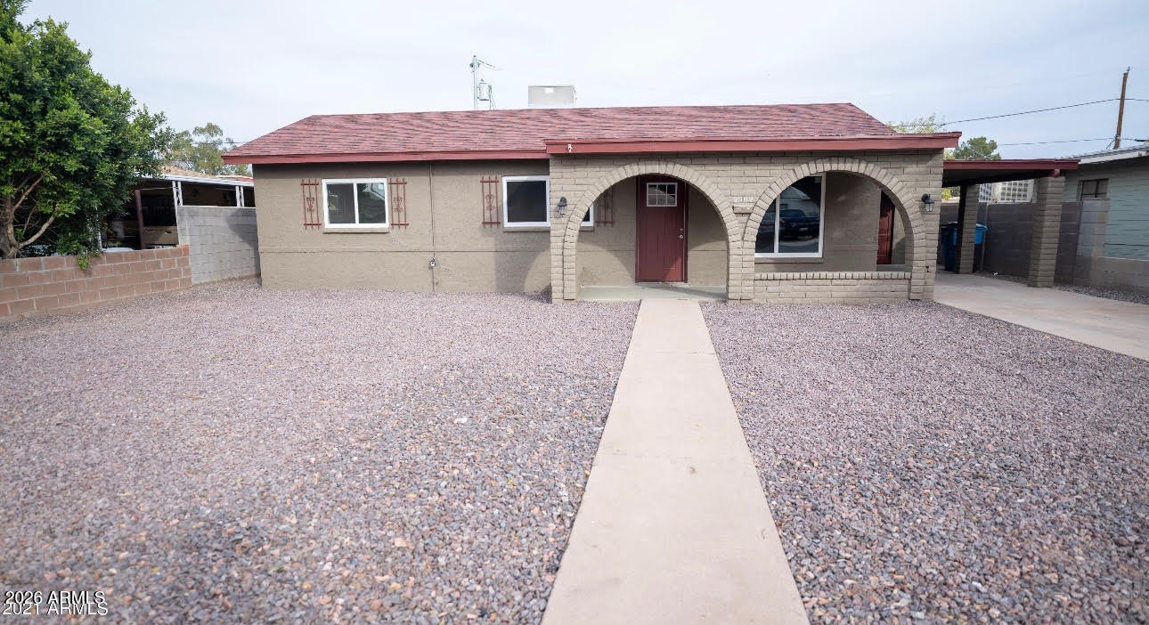 2562 W Avalon Drive — photo