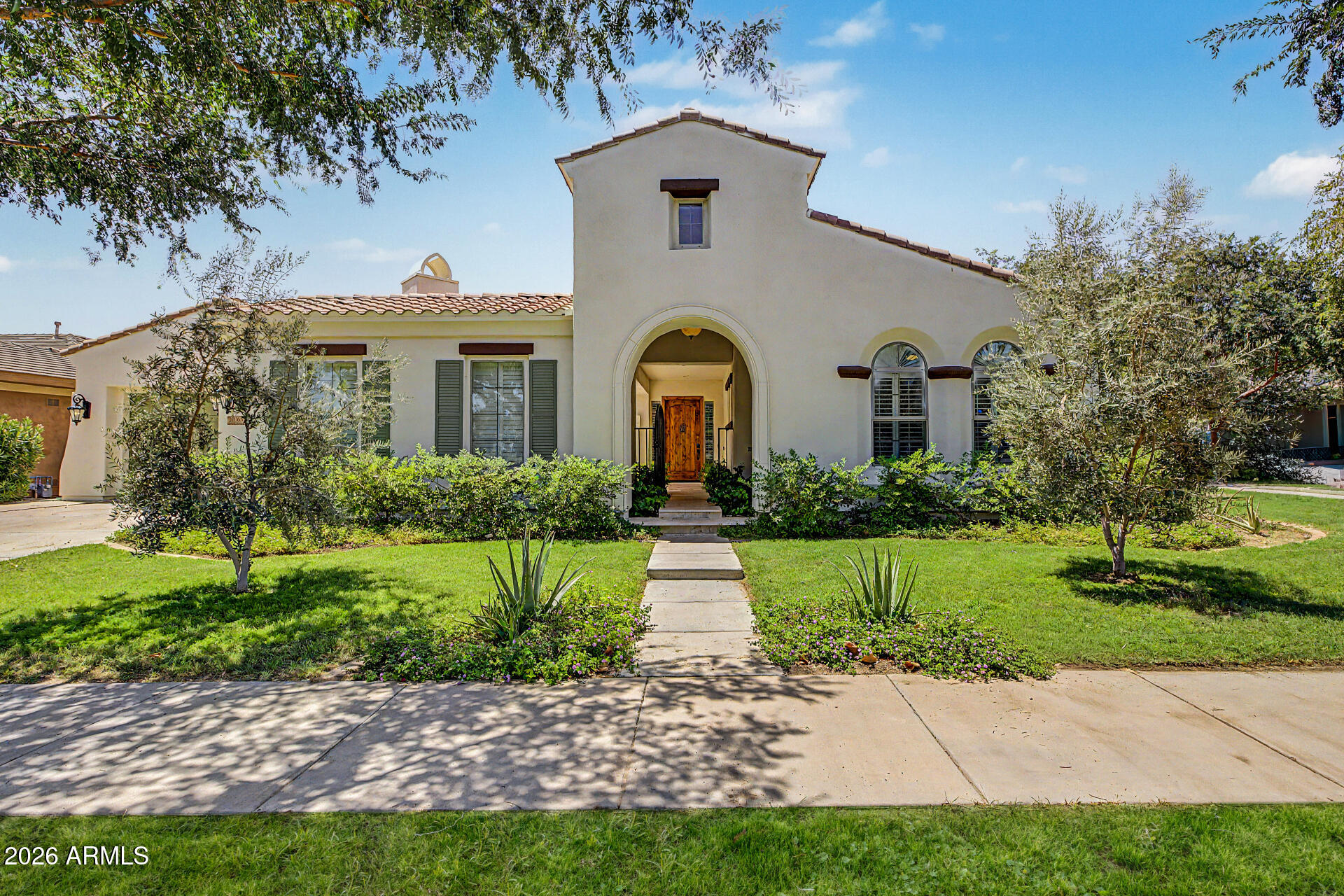 20763 W Holt Drive — photo