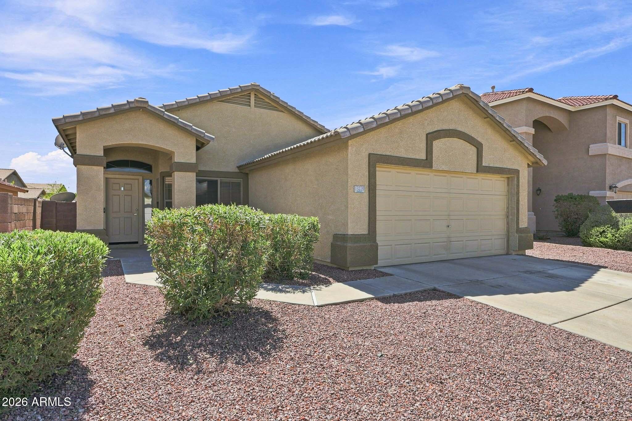 13229 W Lisbon Lane — photo