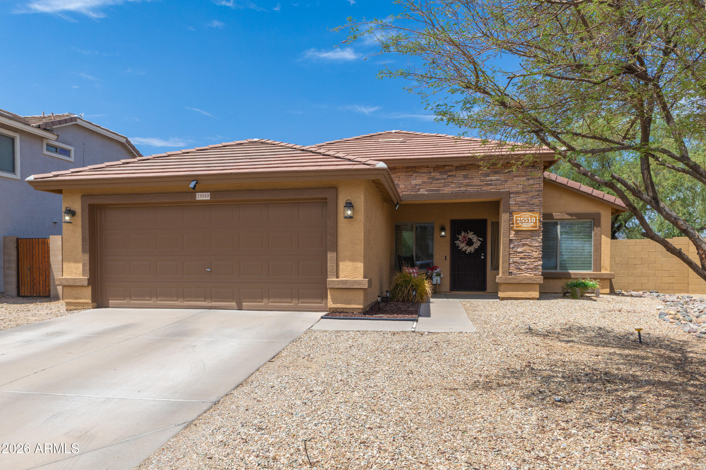 25510 W Pioneer Street — photo