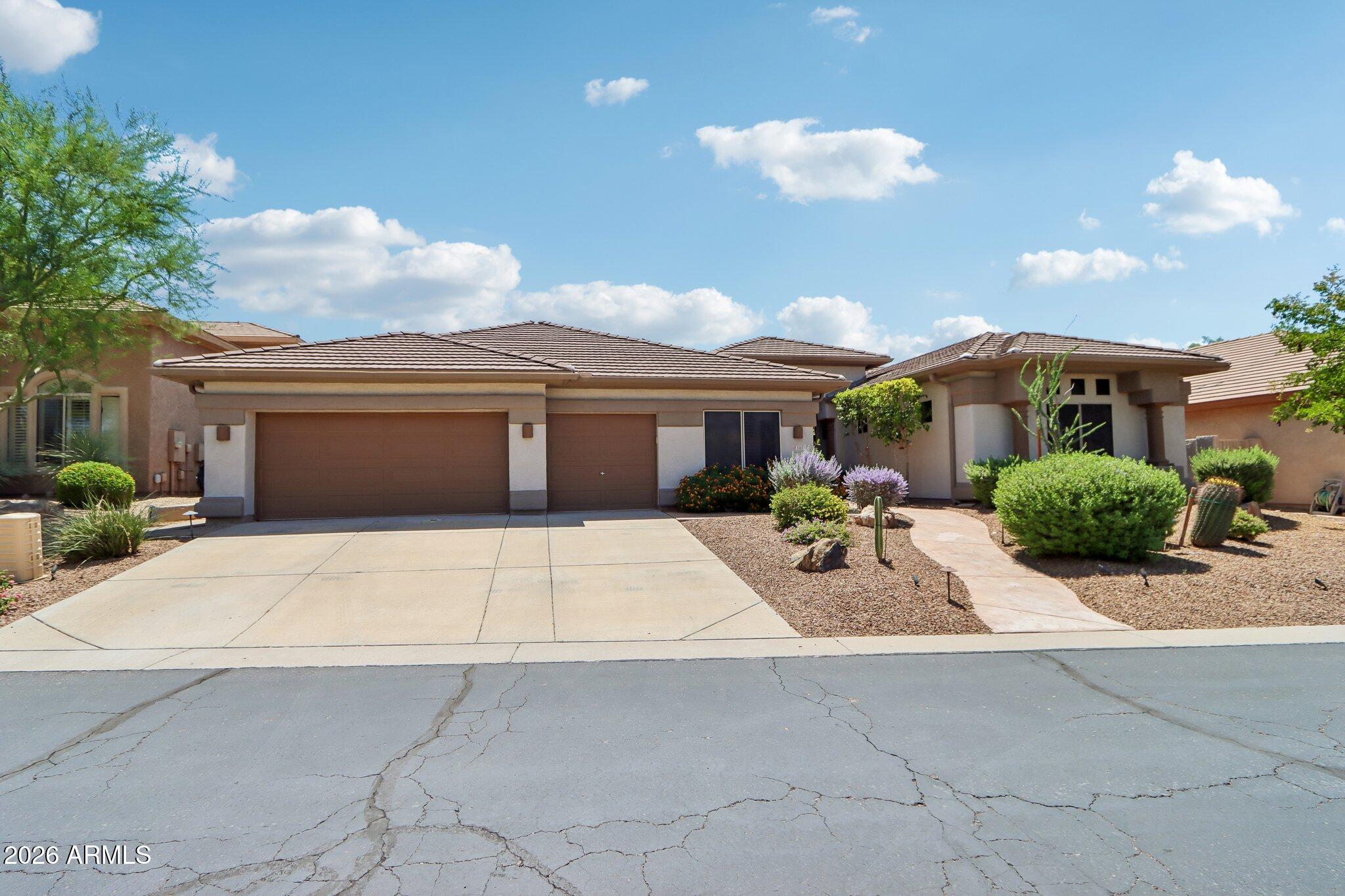 5317 E Forest Pleasant Place — photo