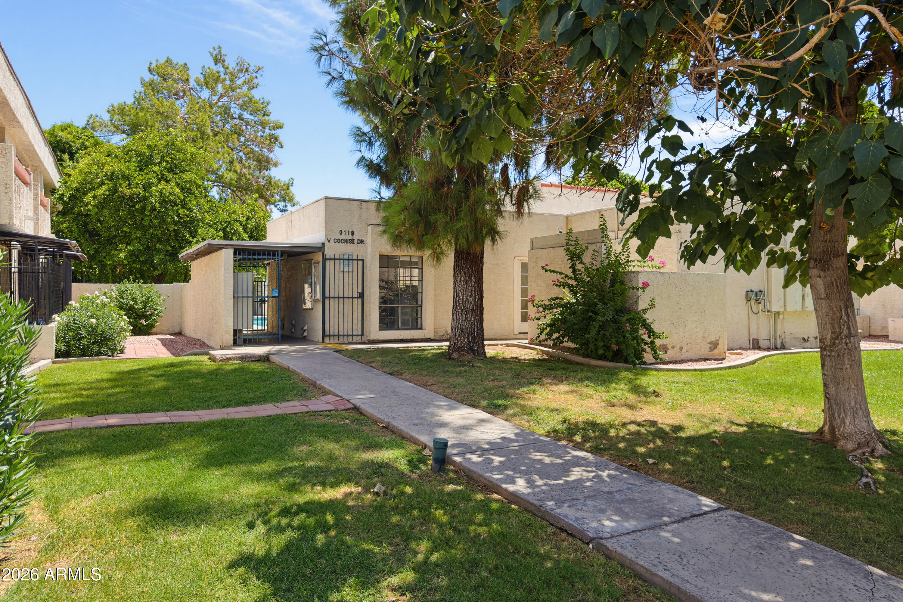 3119 W Cochise Drive 101 — photo
