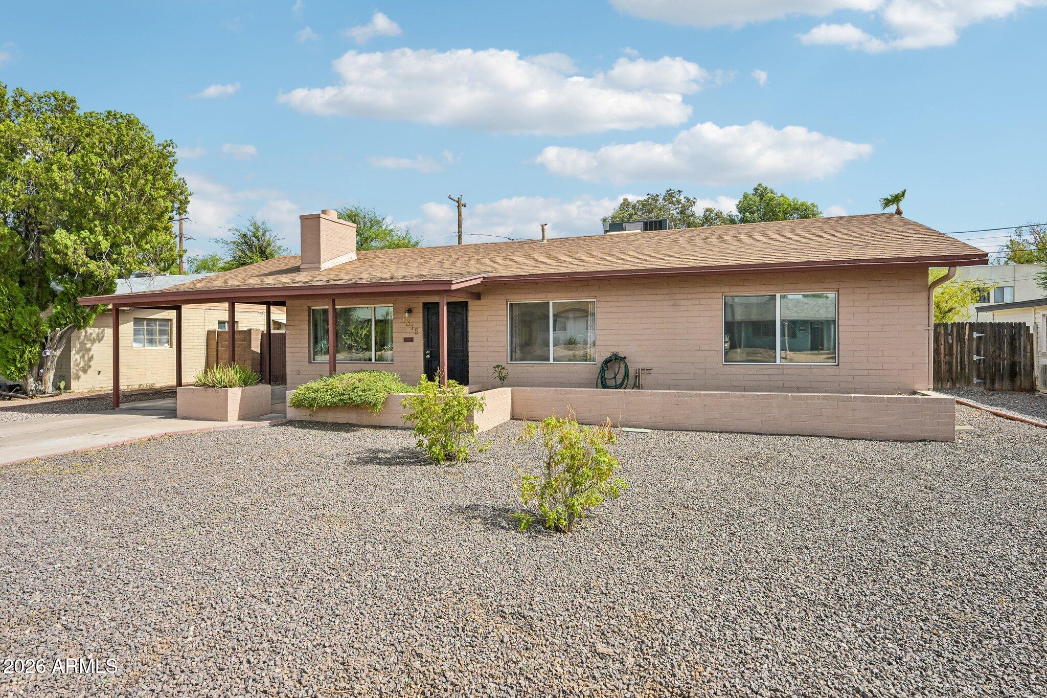 1315 E Lemon Street — photo