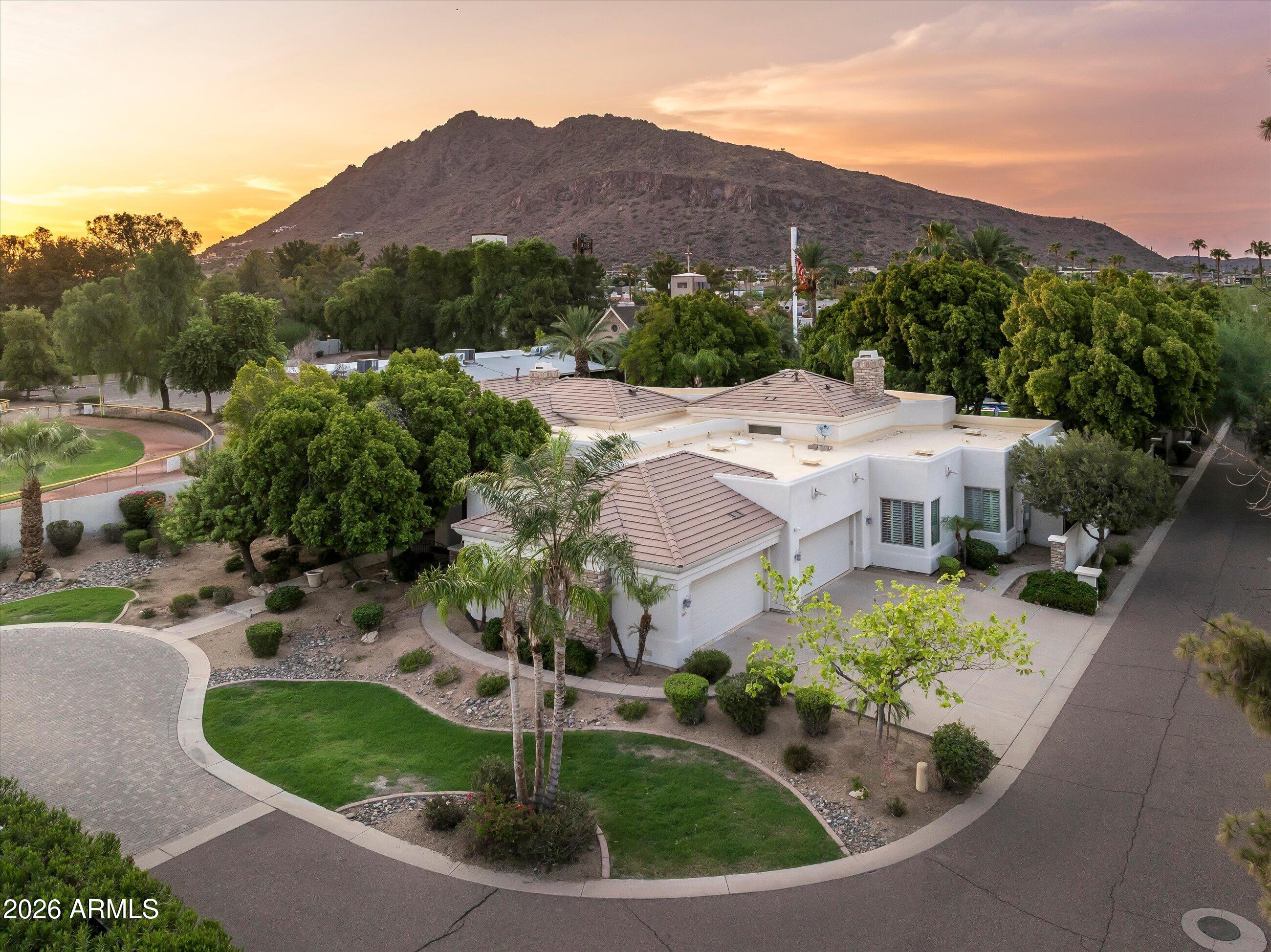 6243 E Camelback Road — photo