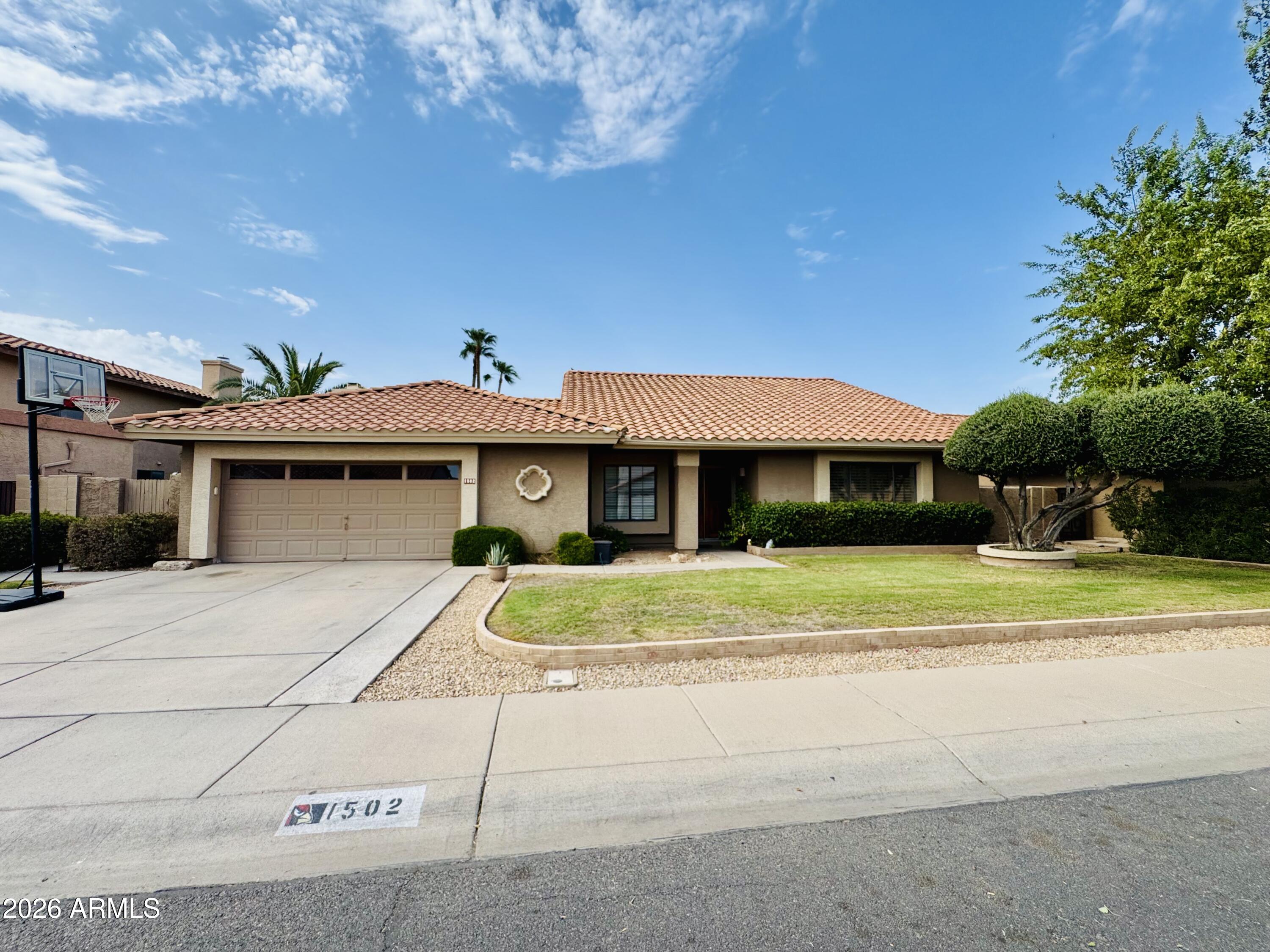 1502 W Antiqua Drive — photo