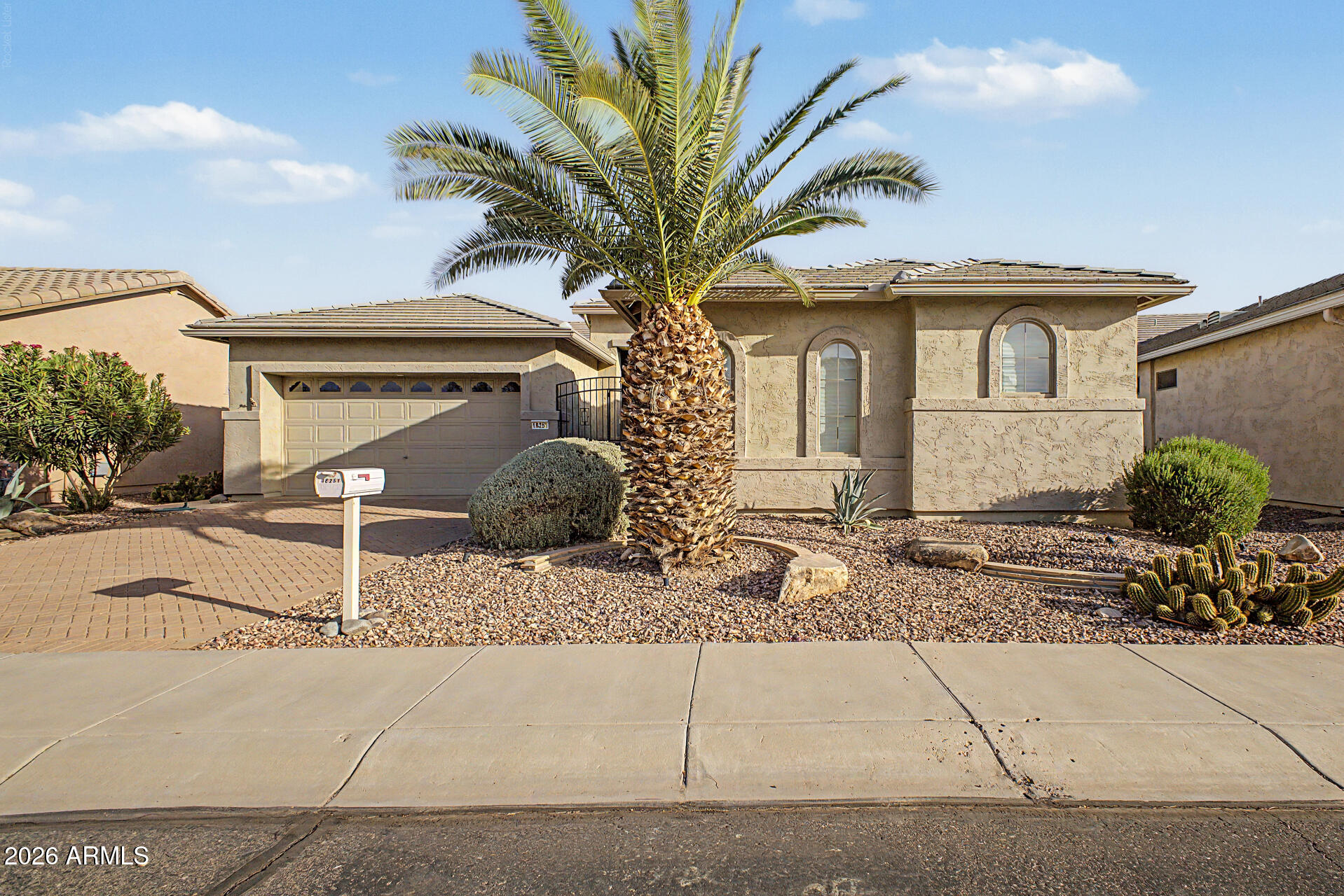 18251 W Stinson Drive — photo