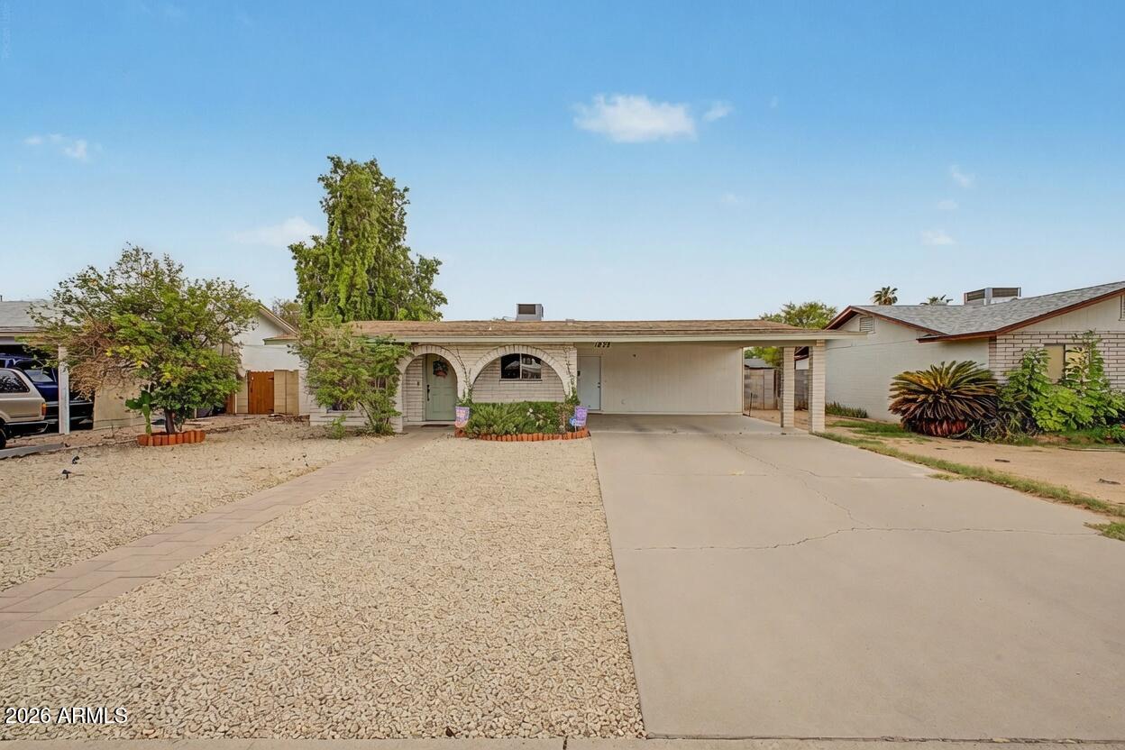 1839 E Boise Street — photo