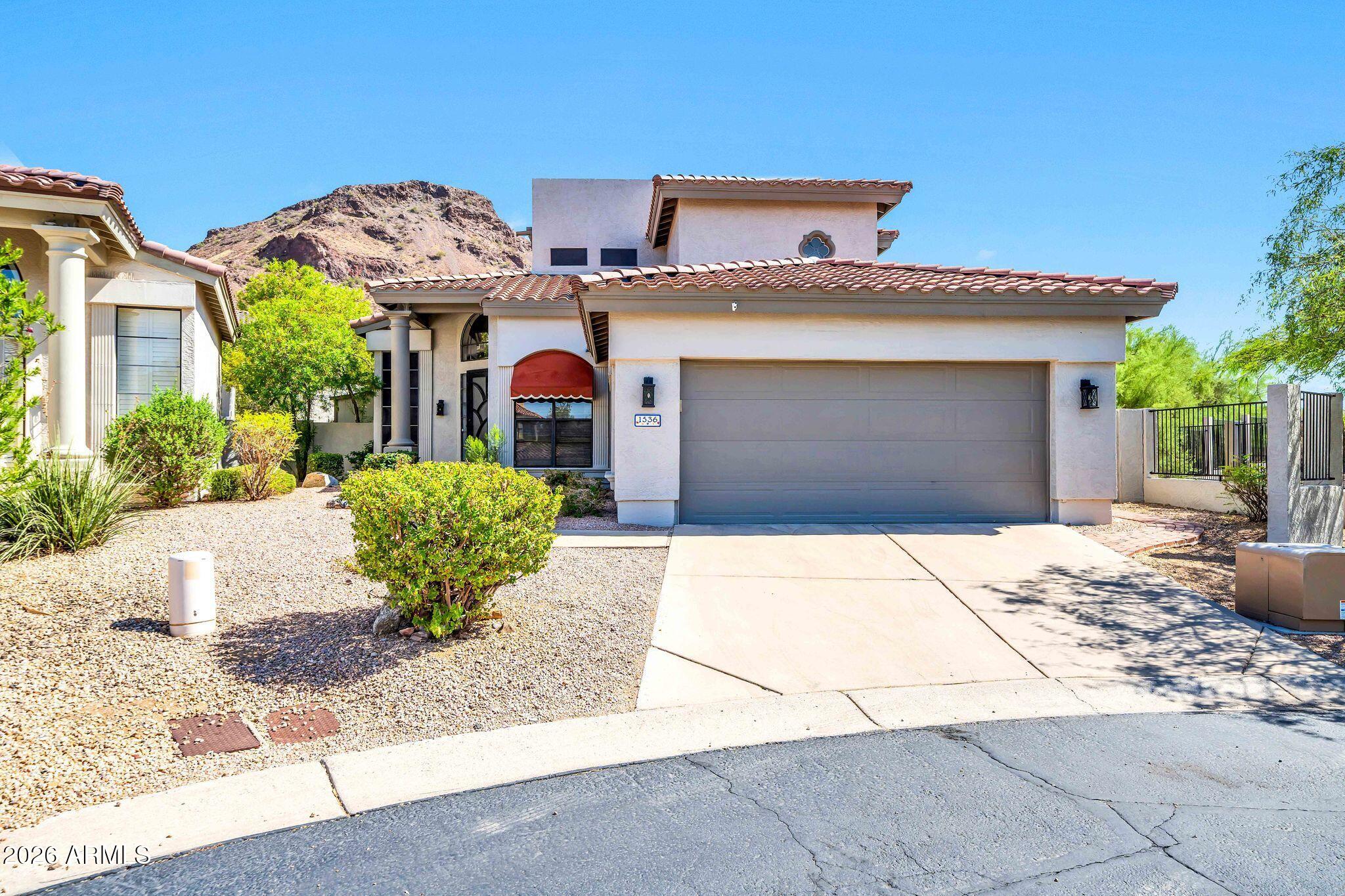 1536 E Meadow Lane — photo