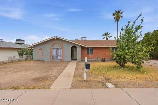 3709 W Yucca Street — photo