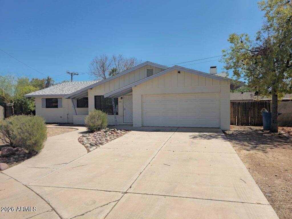 133 E Del Rio Drive — photo