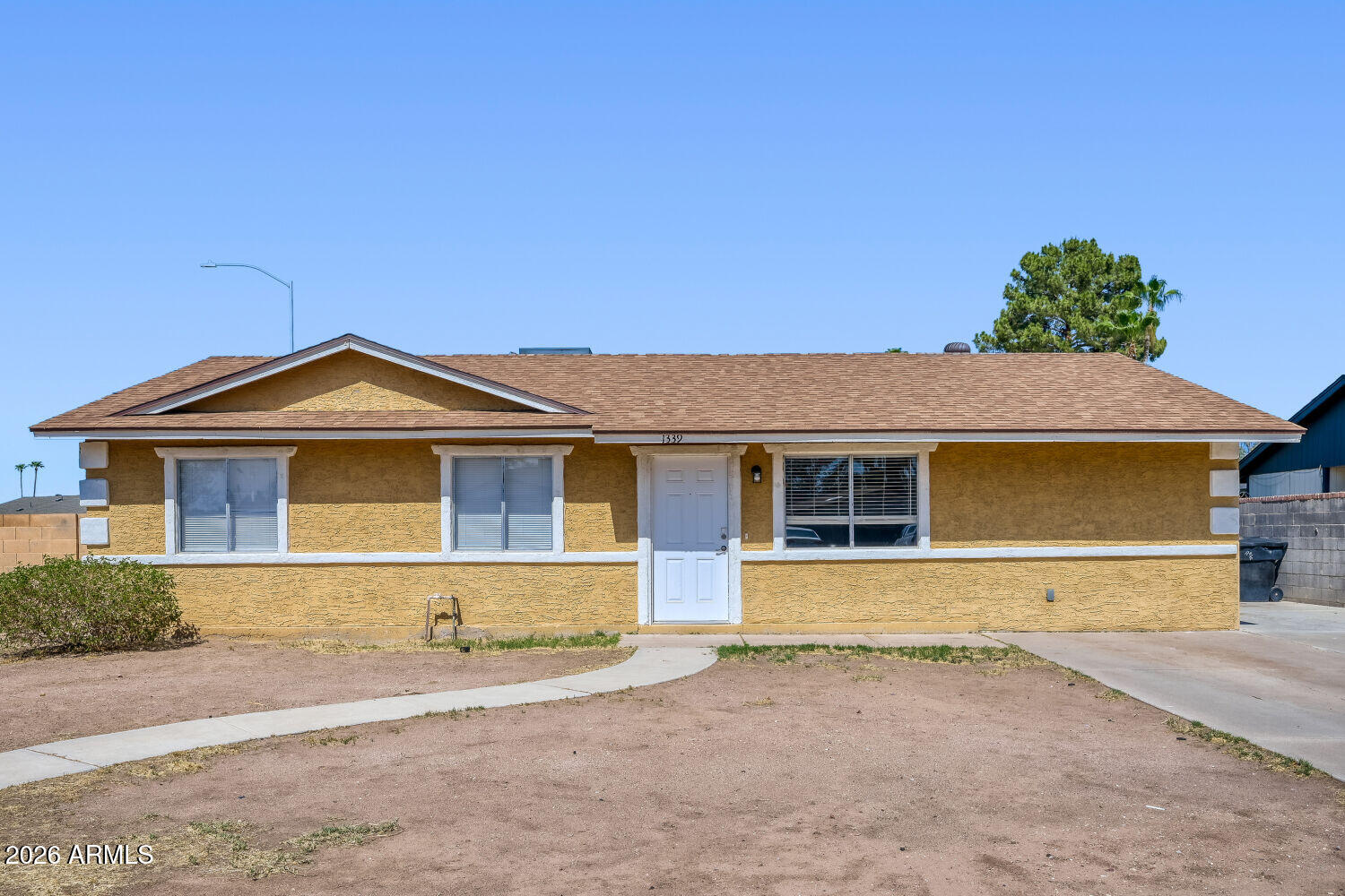 1339 N Hillcrest Circle — photo