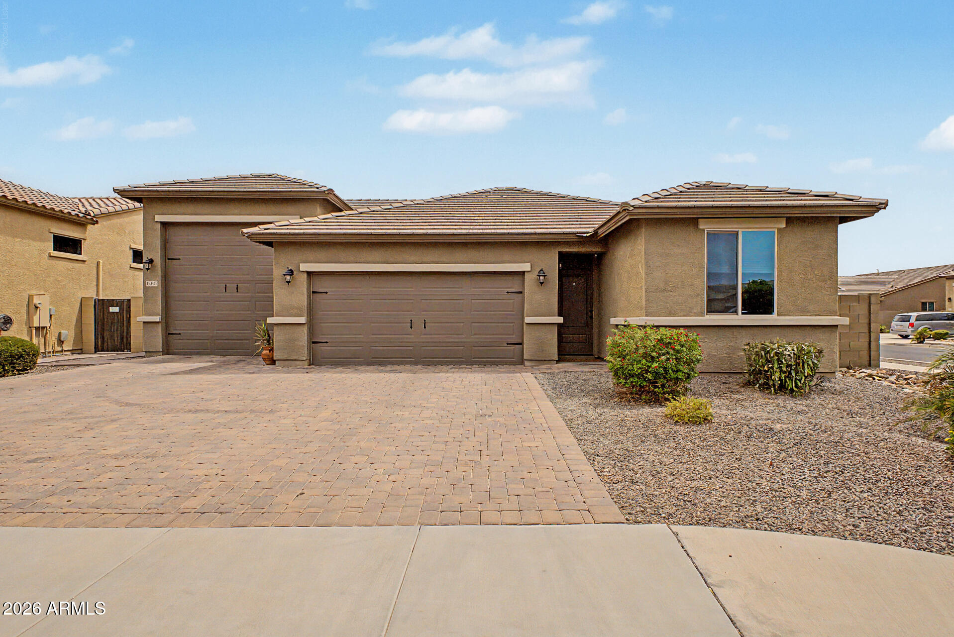 18465 W Foothill Drive — photo