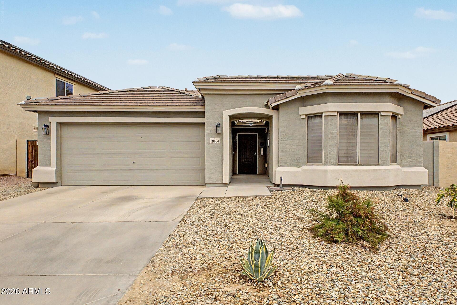 18164 W Desert Lane — photo
