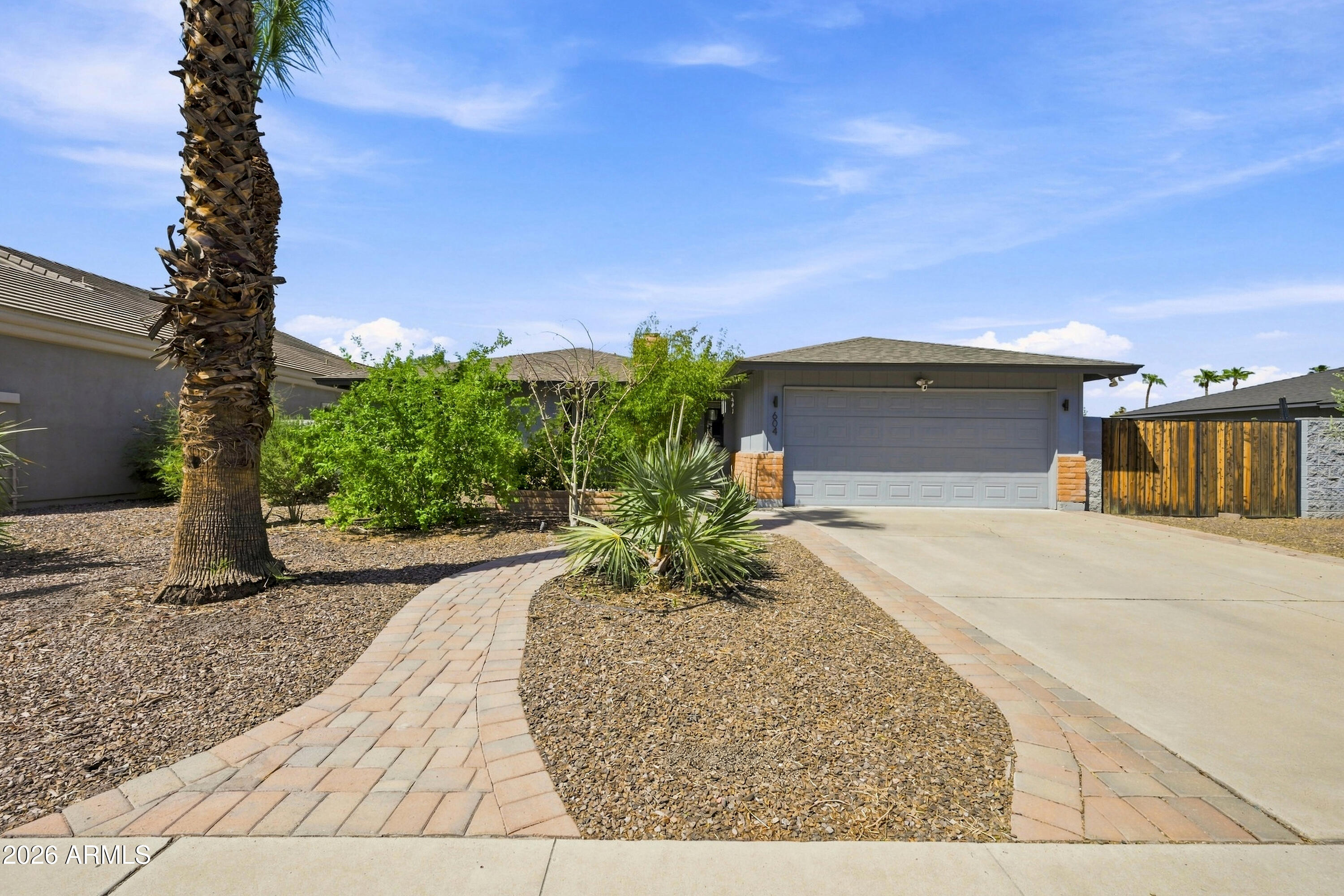 604 E Dunbar Drive — photo