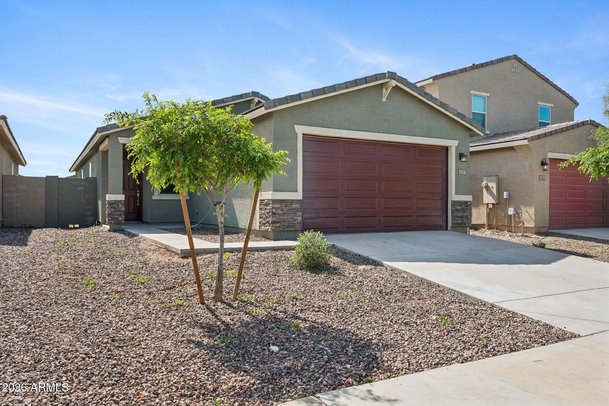 4337 W Allen Street — photo