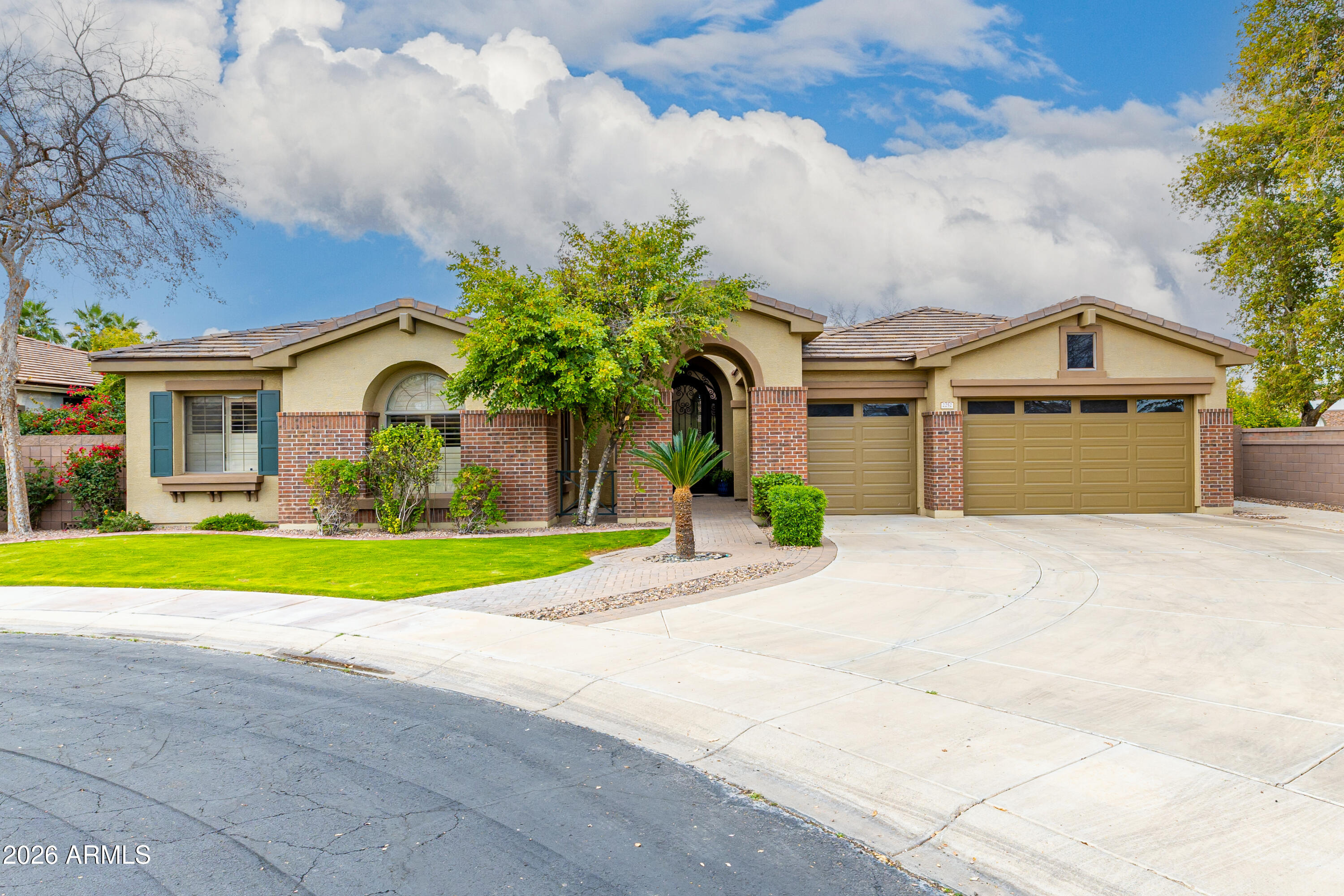 2252 S McClelland Place — photo
