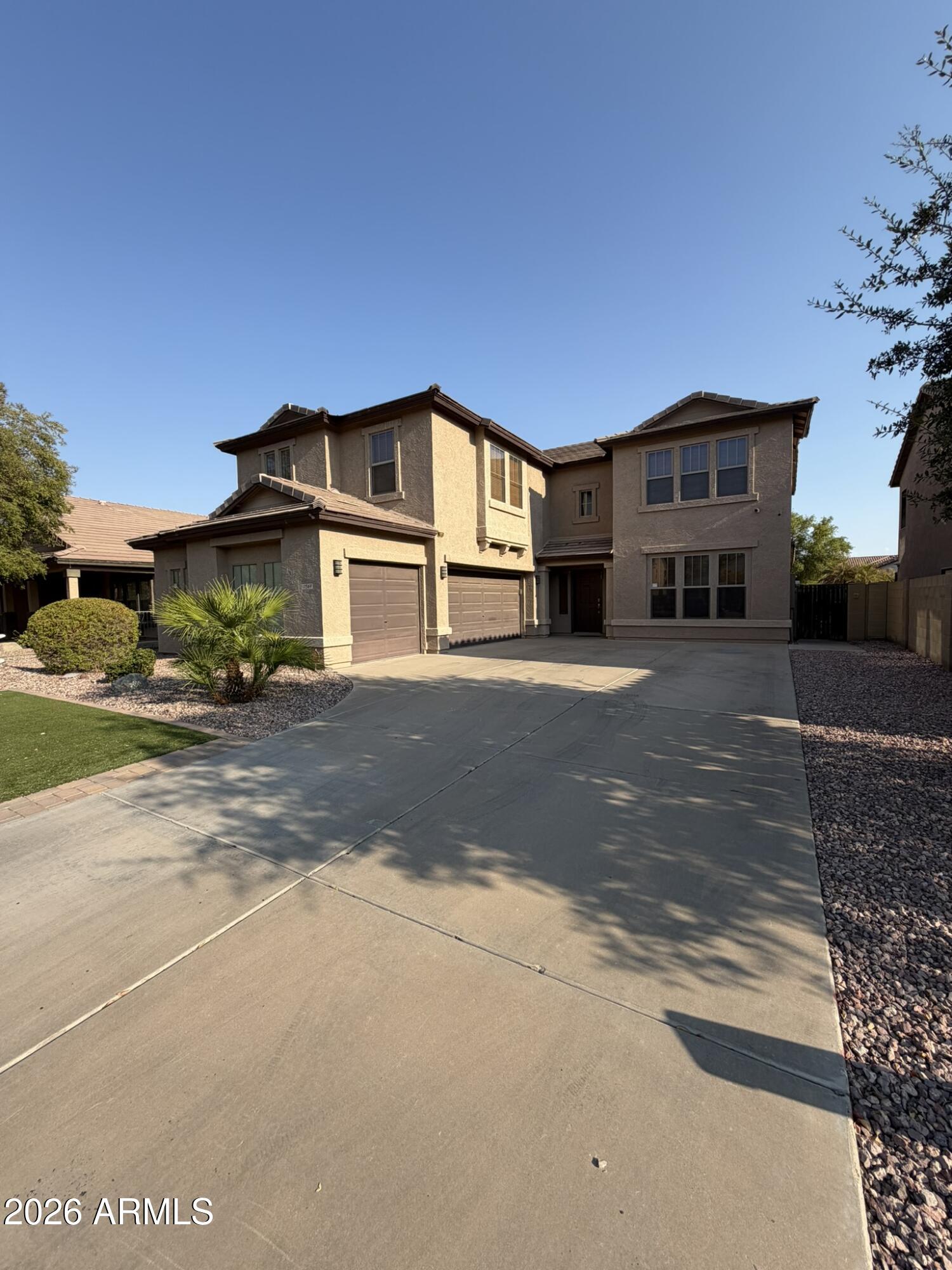 11569 W Yuma Street — photo