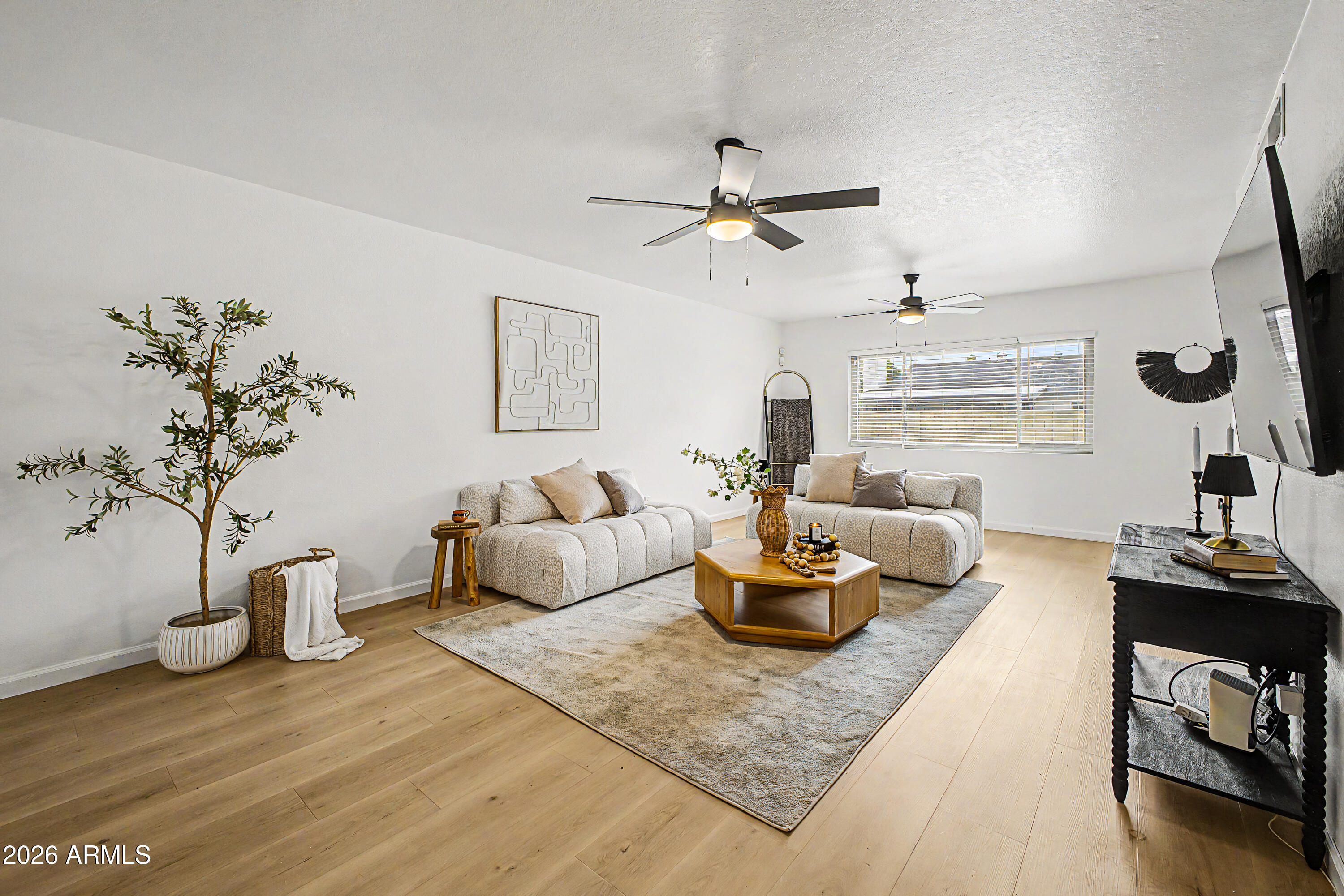 5432 W Dahlia Drive — photo